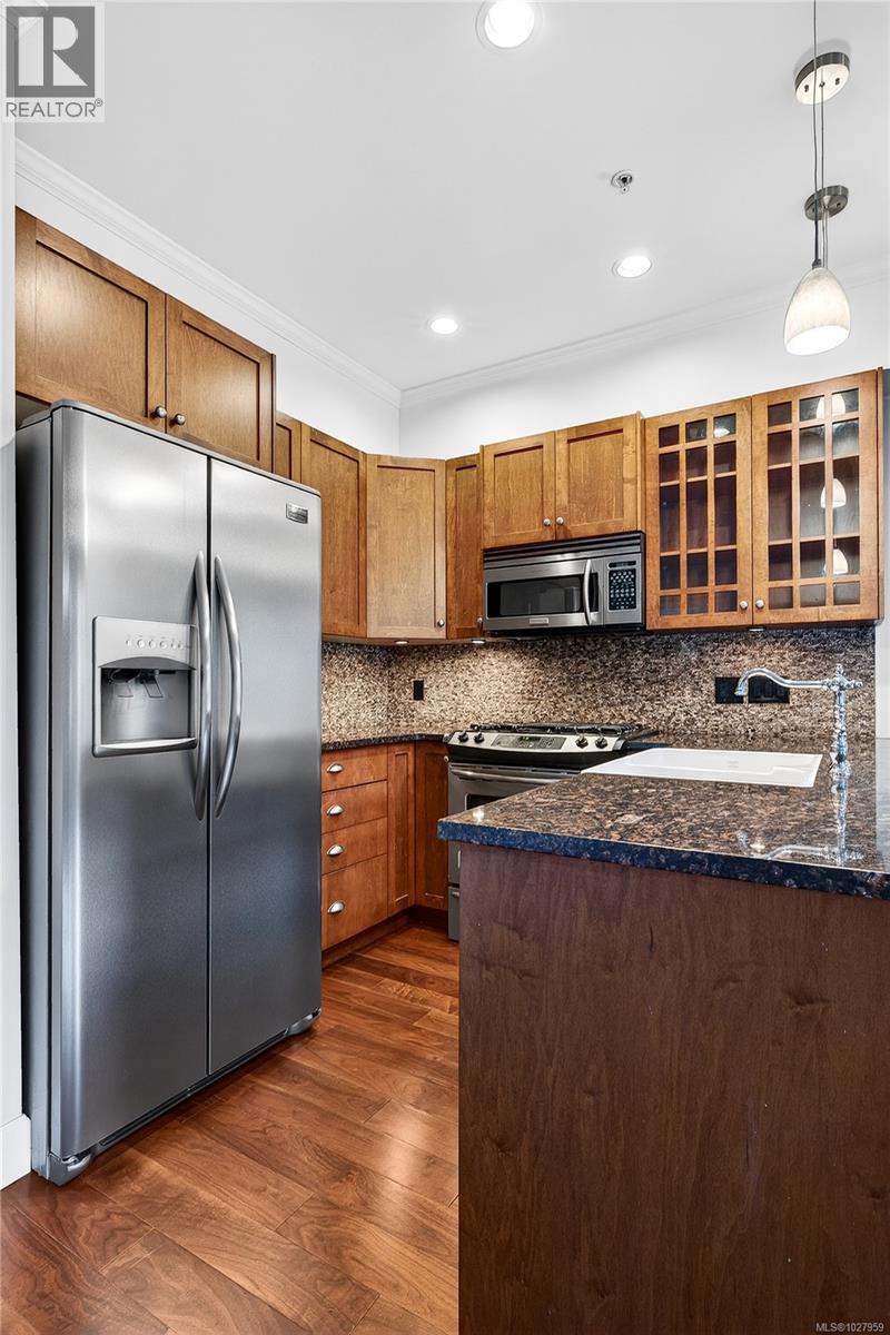 #106 2006 TROON CRT - 11