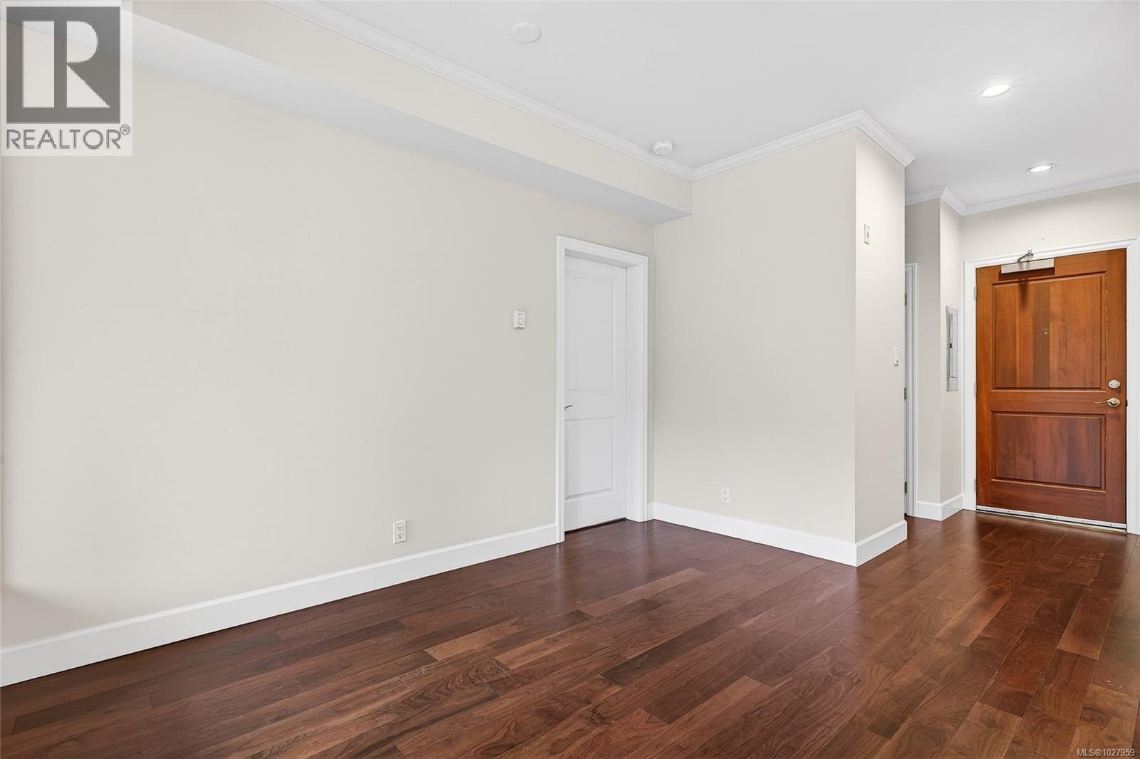 #106 2006 TROON CRT - 14