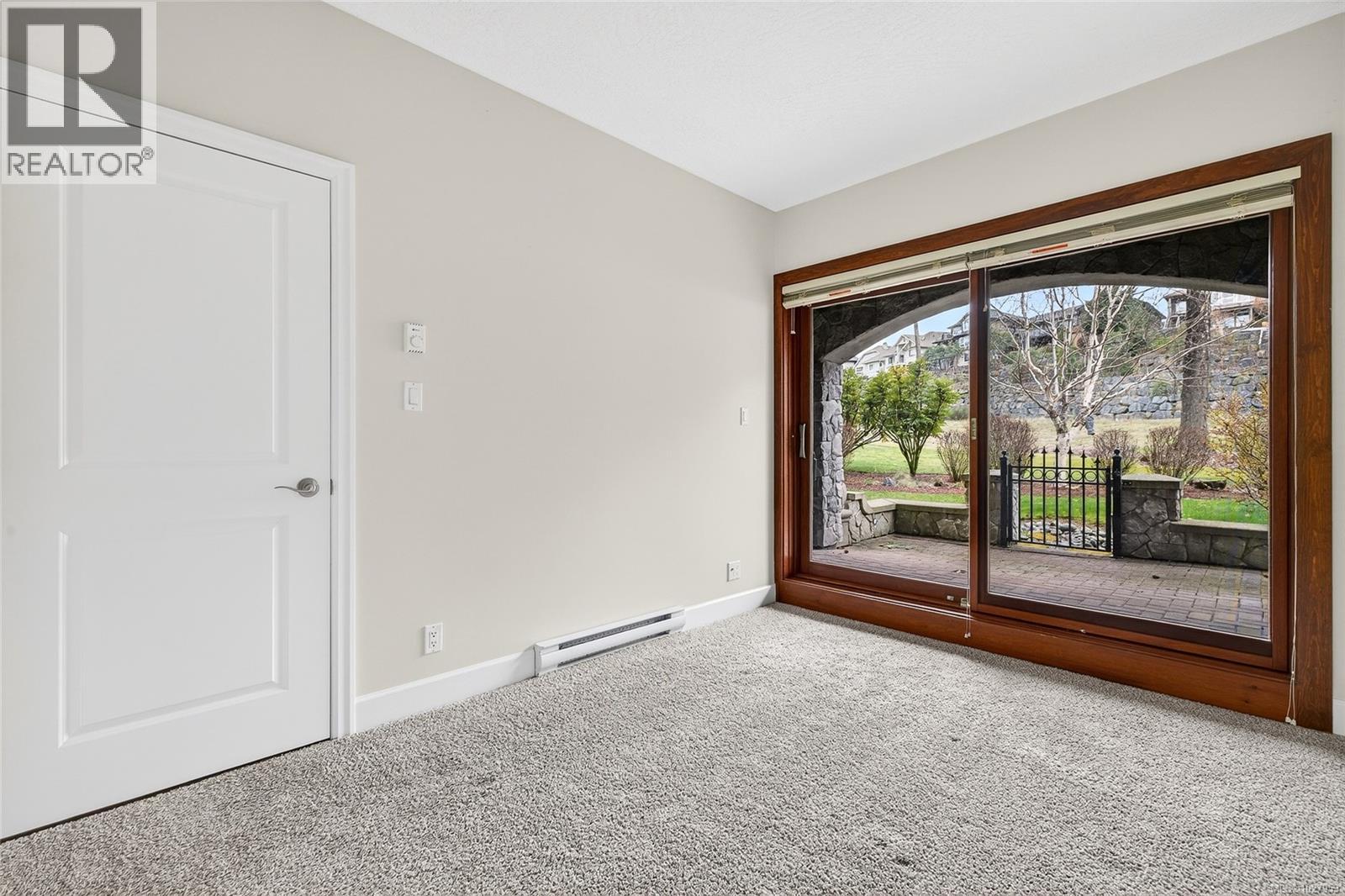 #106 2006 TROON CRT - 24