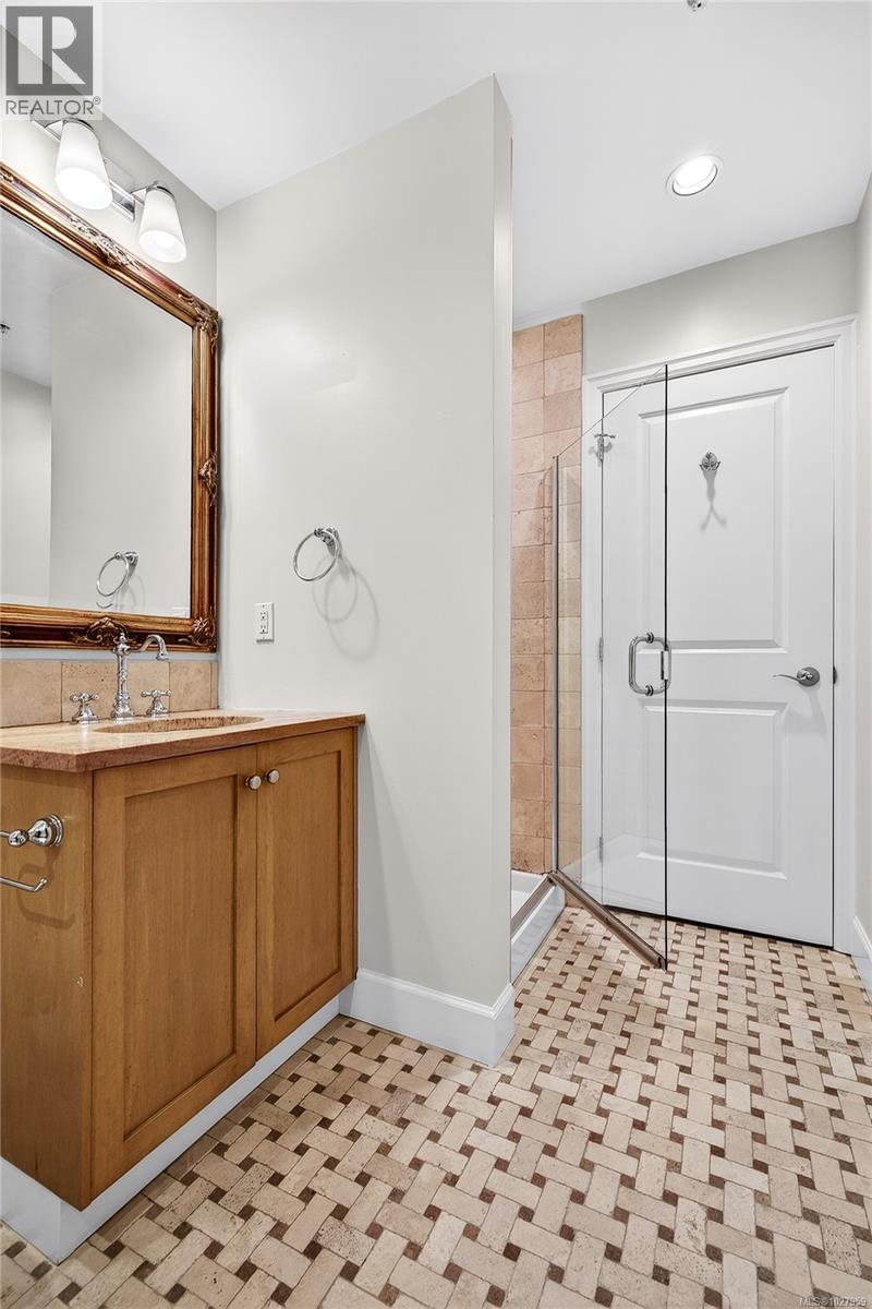 #106 2006 TROON CRT - 29