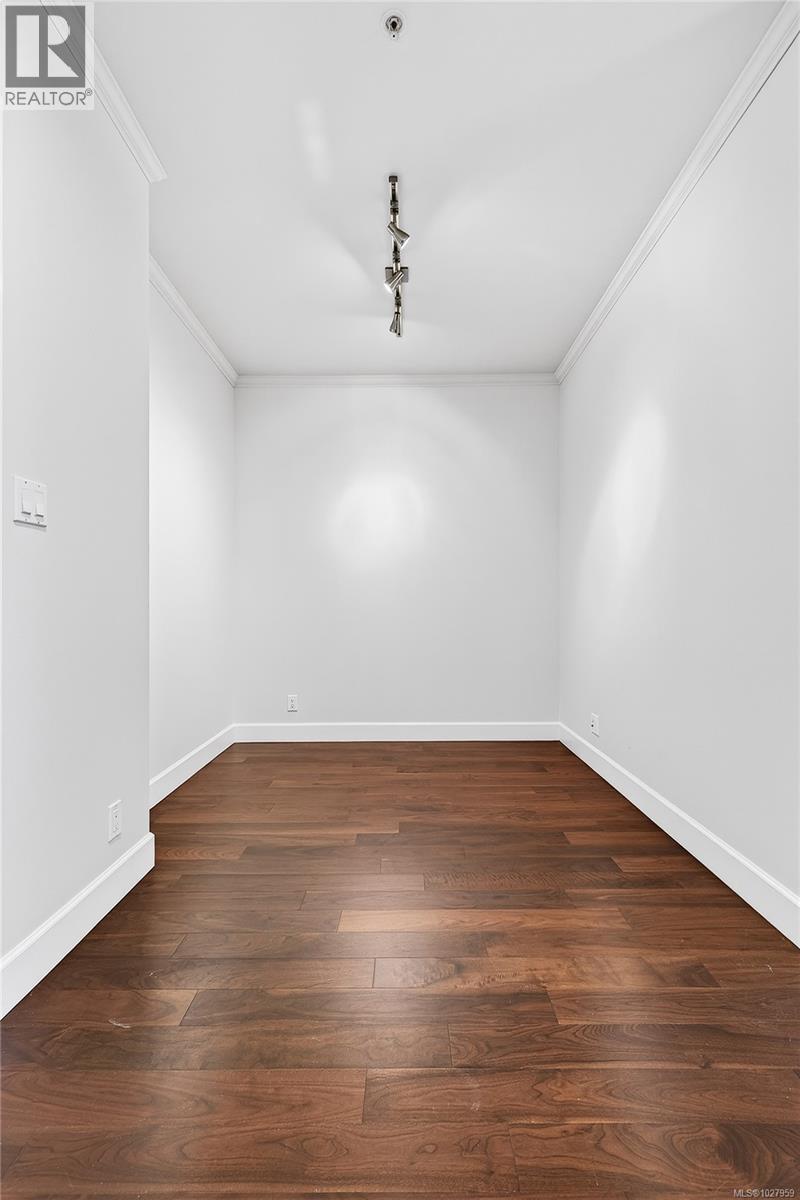 #106 2006 TROON CRT - 7