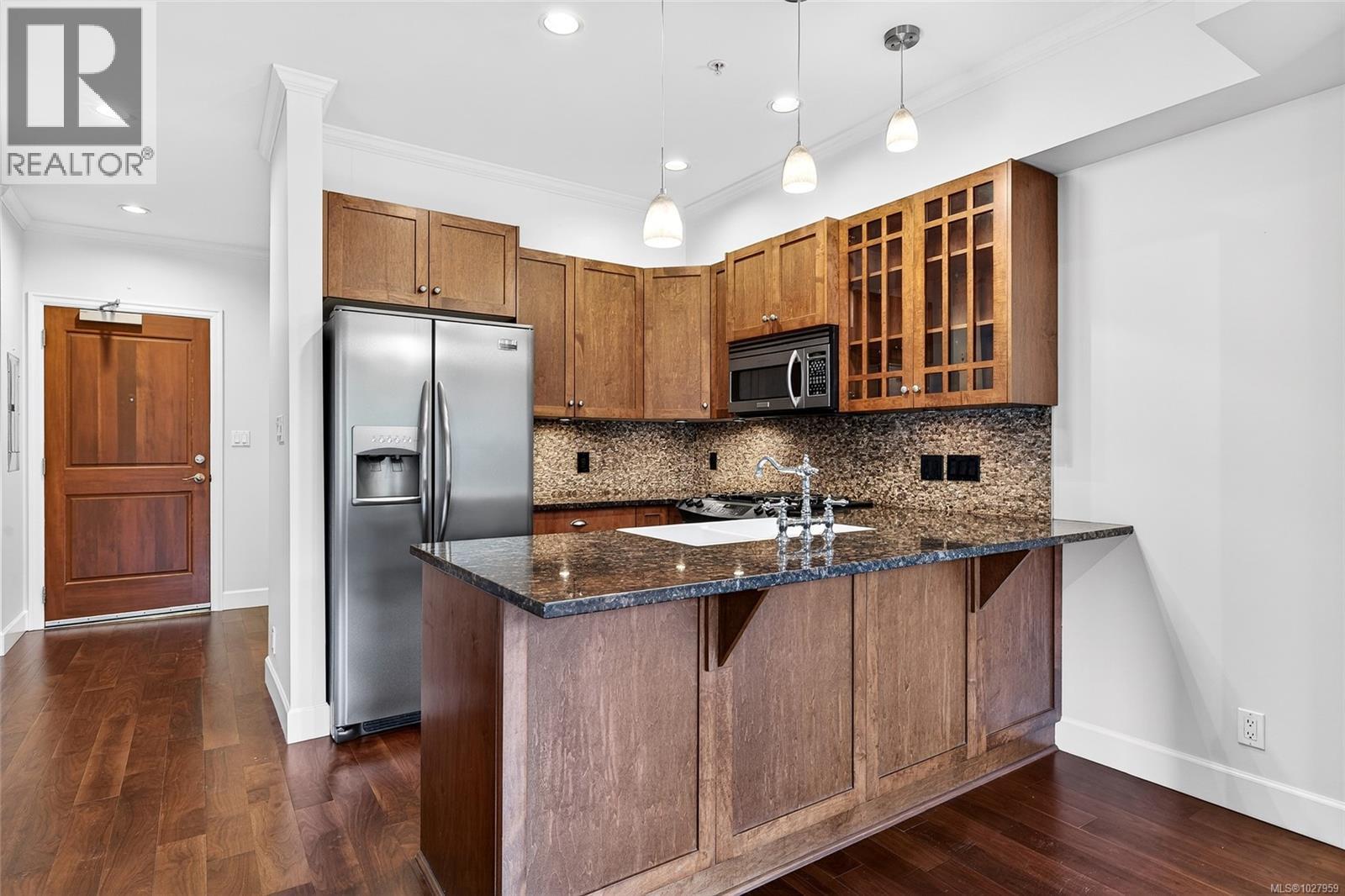 #106 2006 TROON CRT - 9