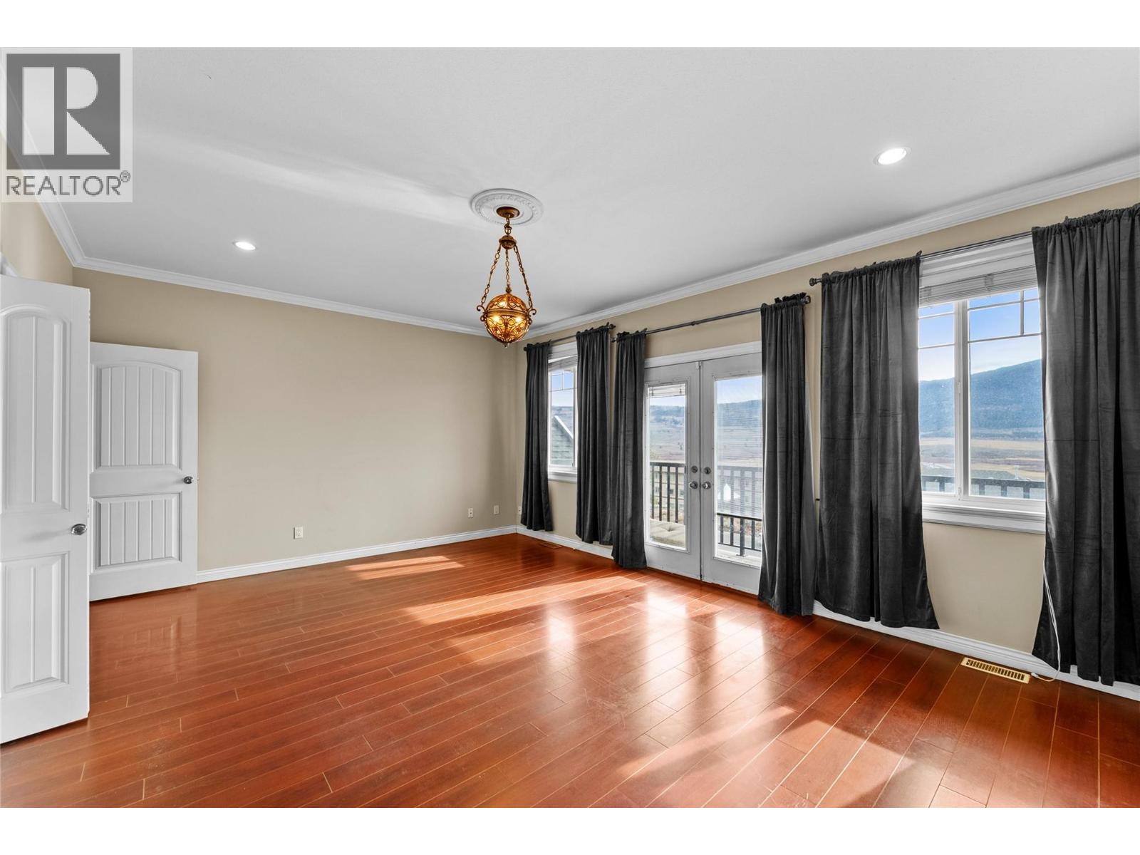 2709 Grandview Heights Road, Merritt