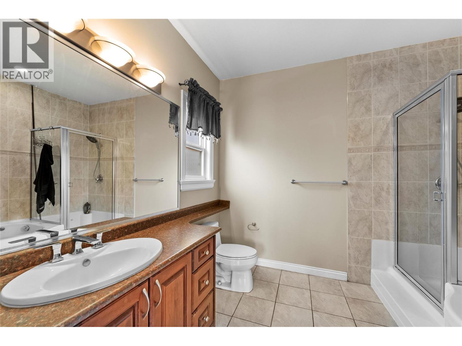 2709 Grandview Heights Road, Merritt