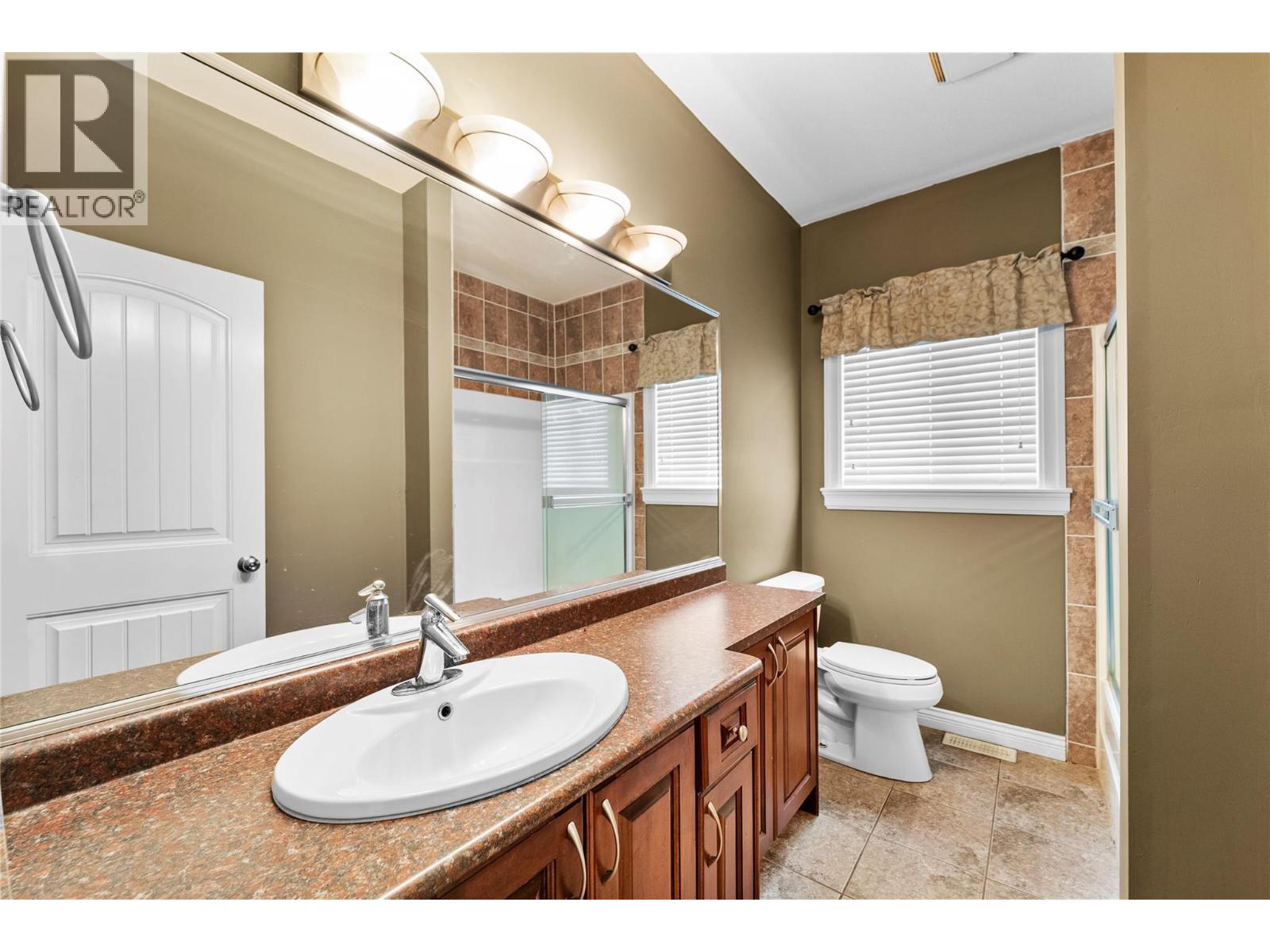 2709 Grandview Heights Road, Merritt