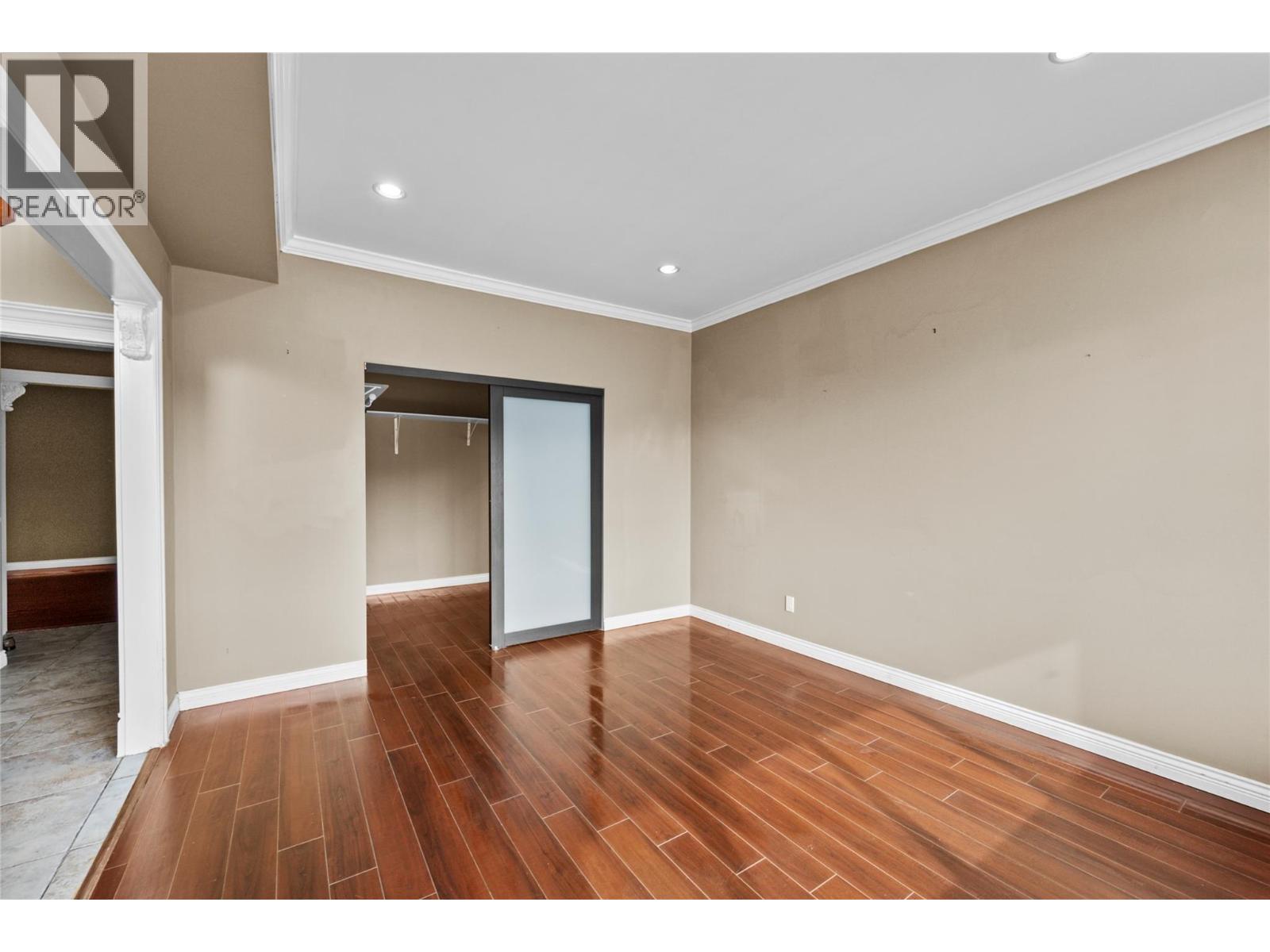 2709 Grandview Heights Road - 26