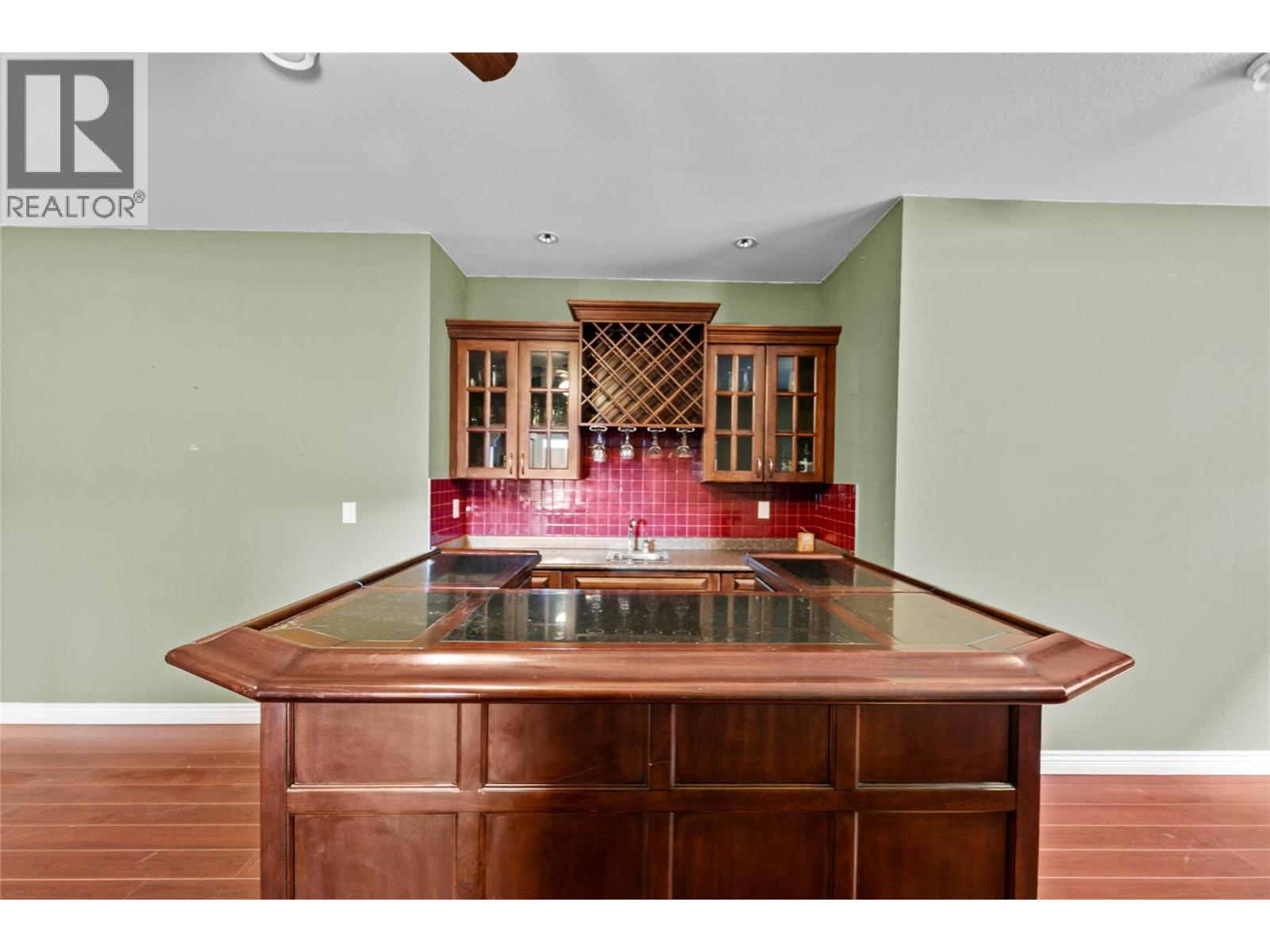 2709 Grandview Heights Road, Merritt