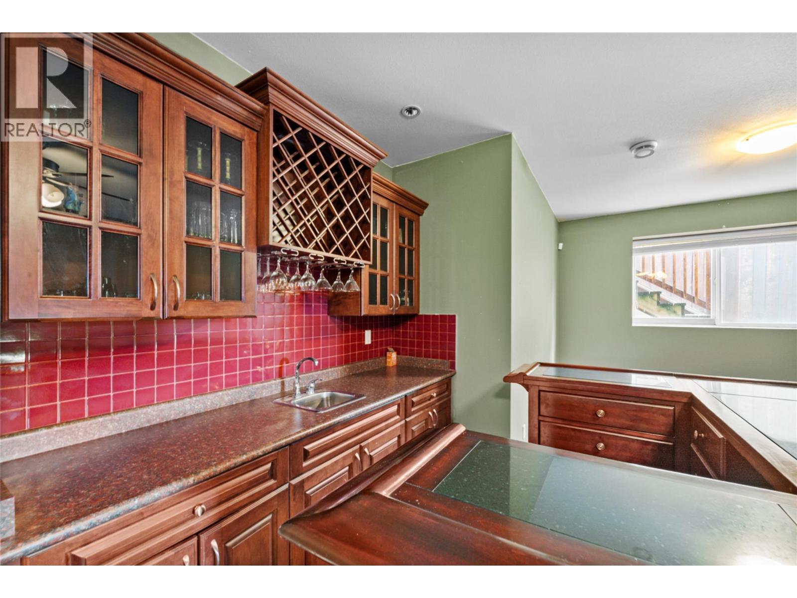 2709 Grandview Heights Road, Merritt