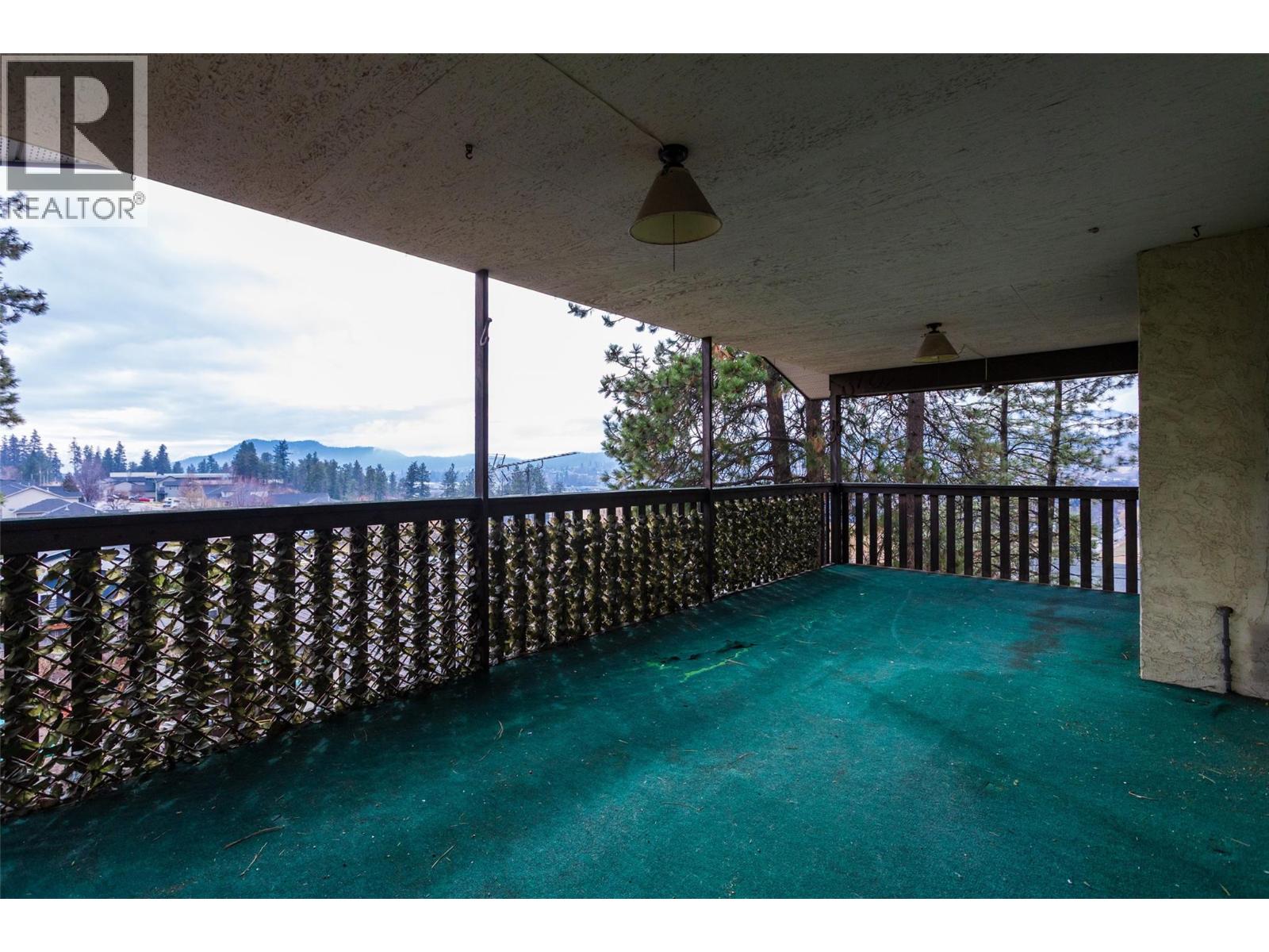 10551 Sherman Drive, Lake Country