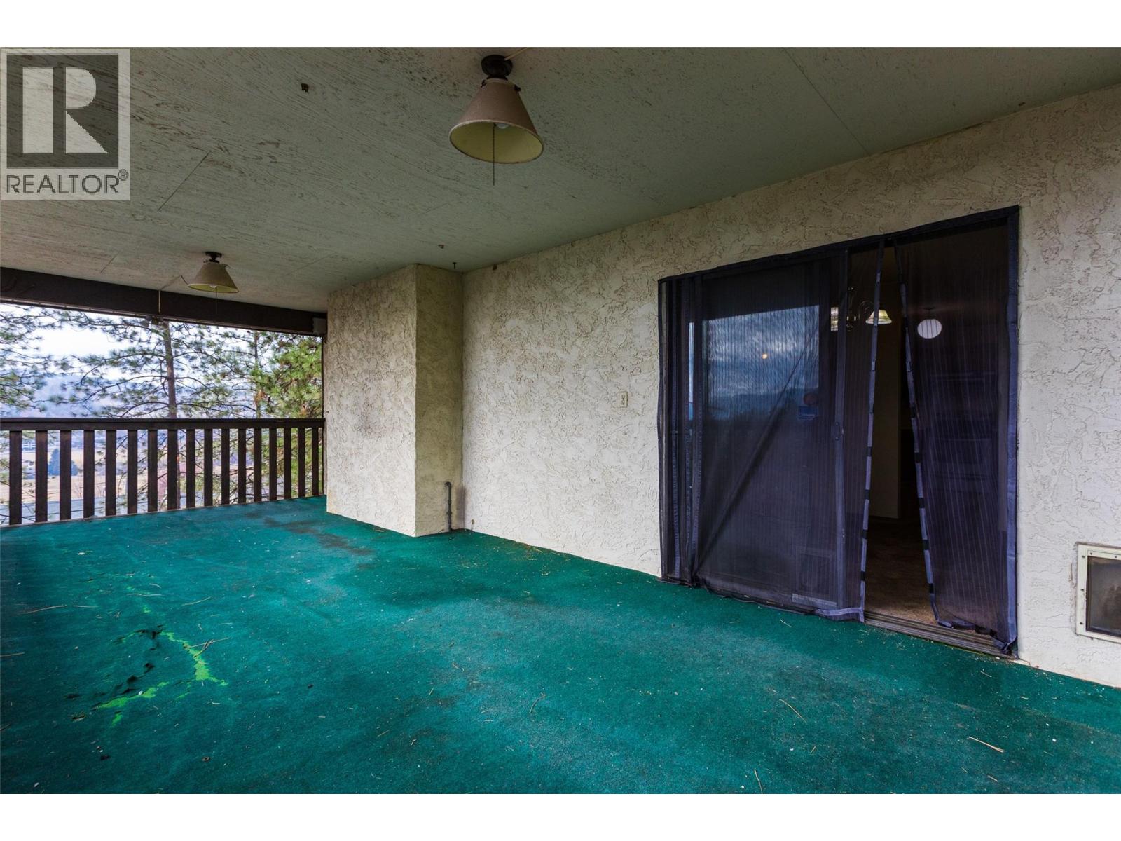 10551 Sherman Drive, Lake Country