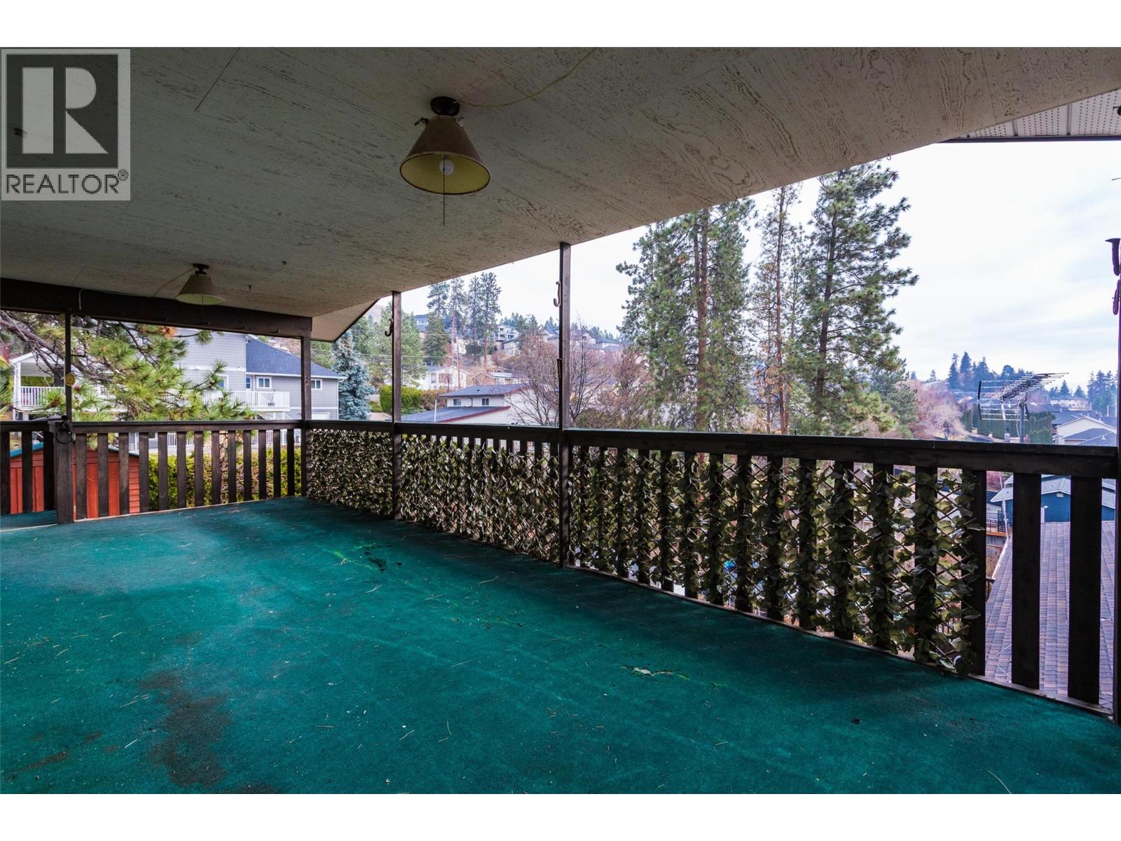 10551 Sherman Drive, Lake Country