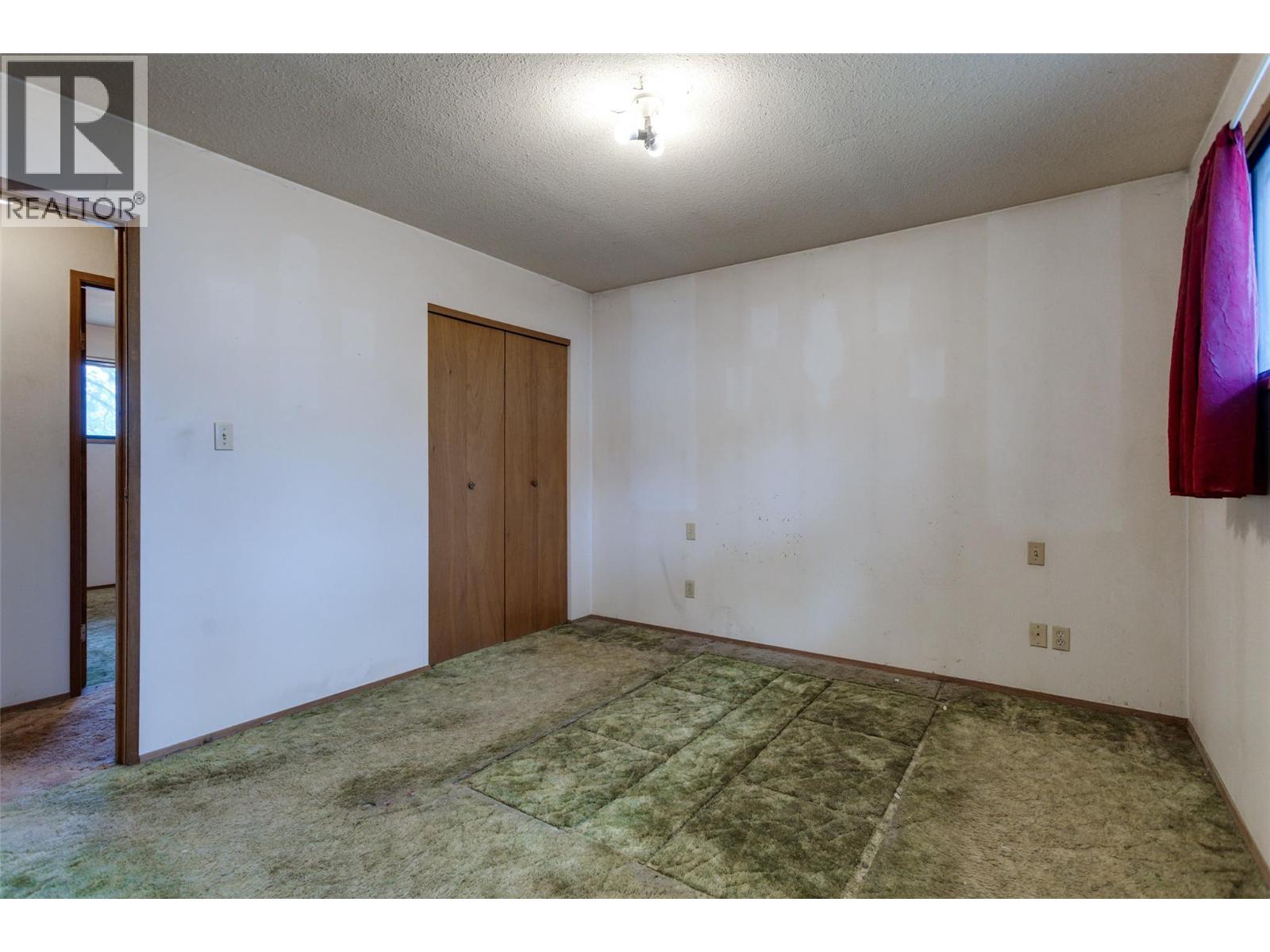 10551 Sherman Drive, Lake Country