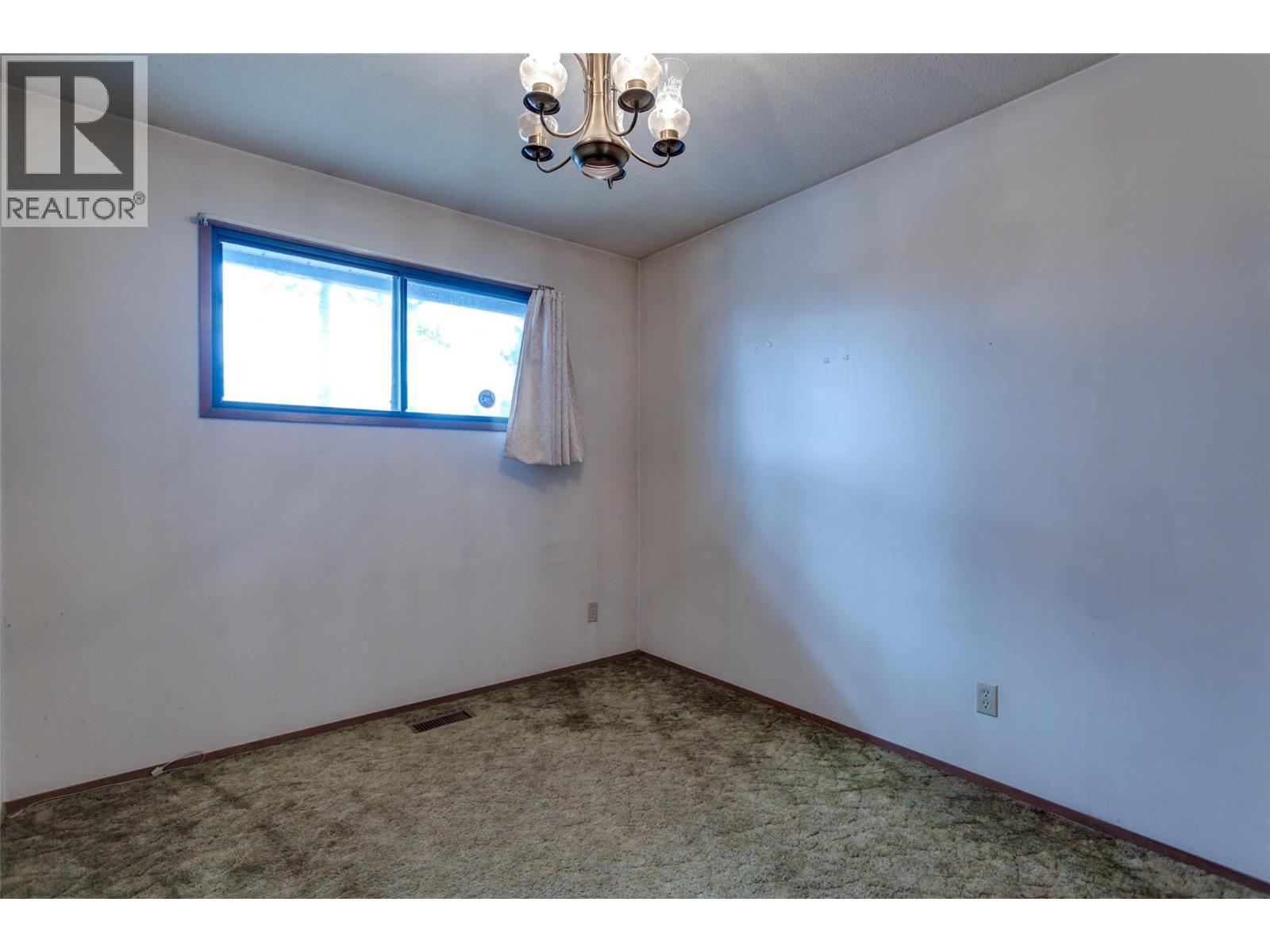 10551 Sherman Drive, Lake Country