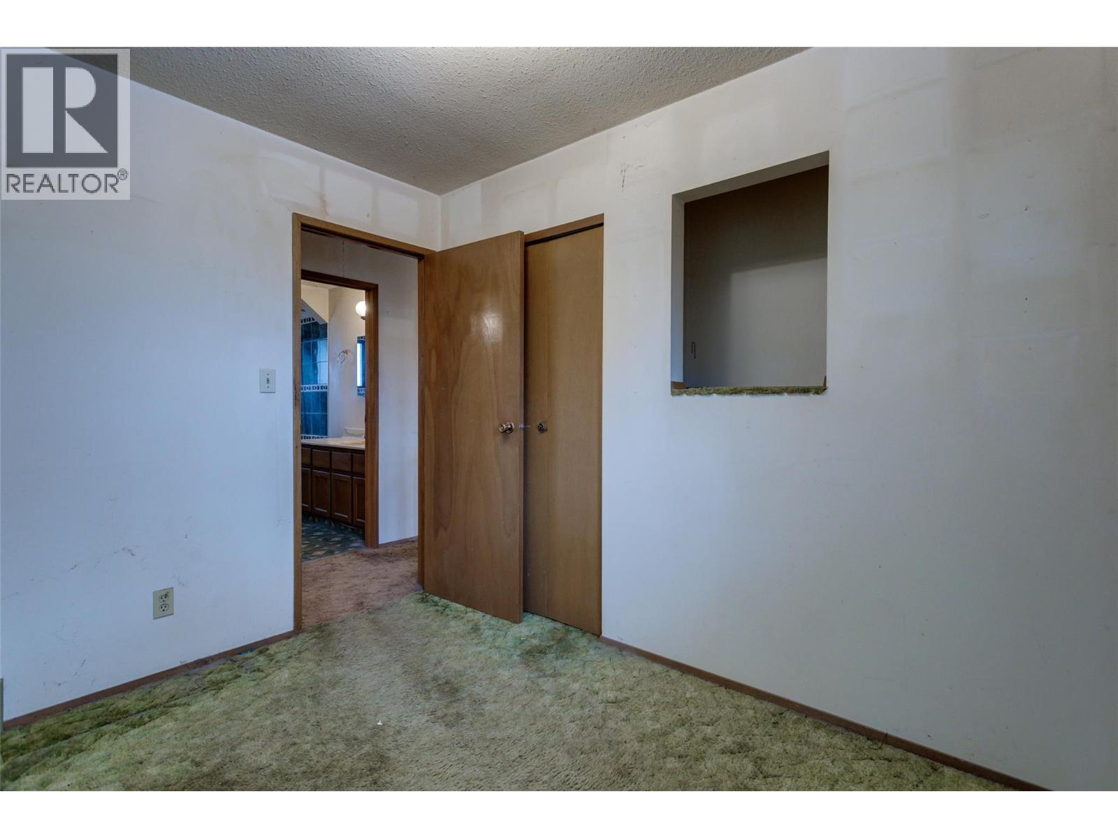 10551 Sherman Drive, Lake Country