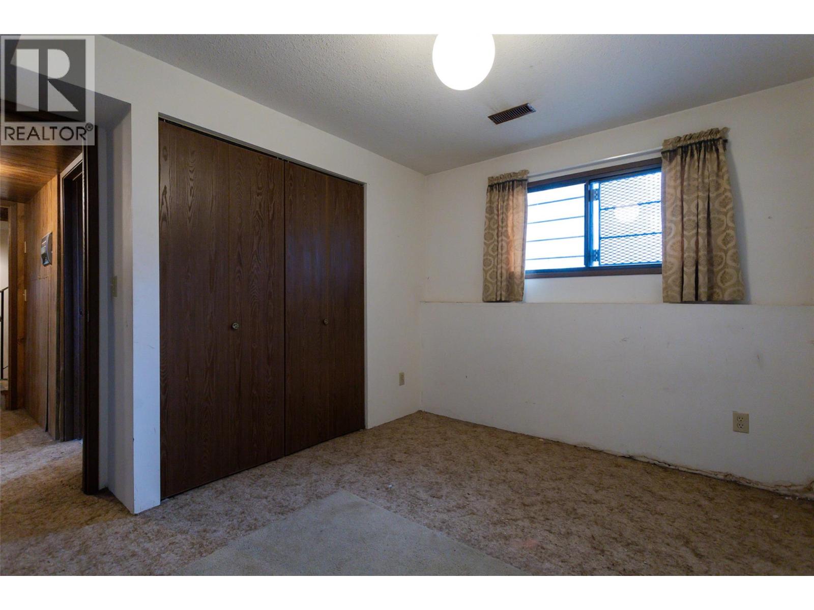 10551 Sherman Drive, Lake Country