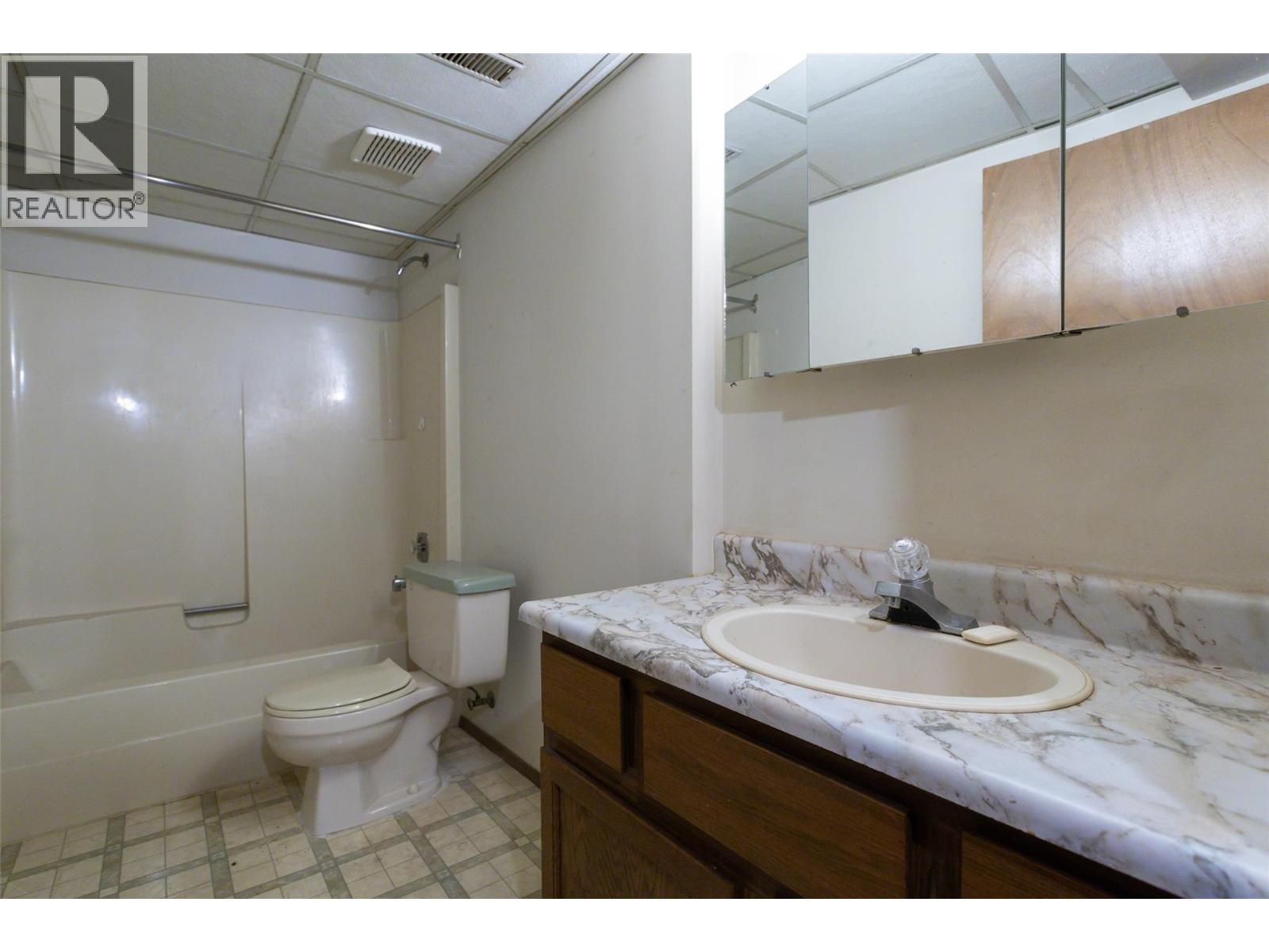 10551 Sherman Drive, Lake Country