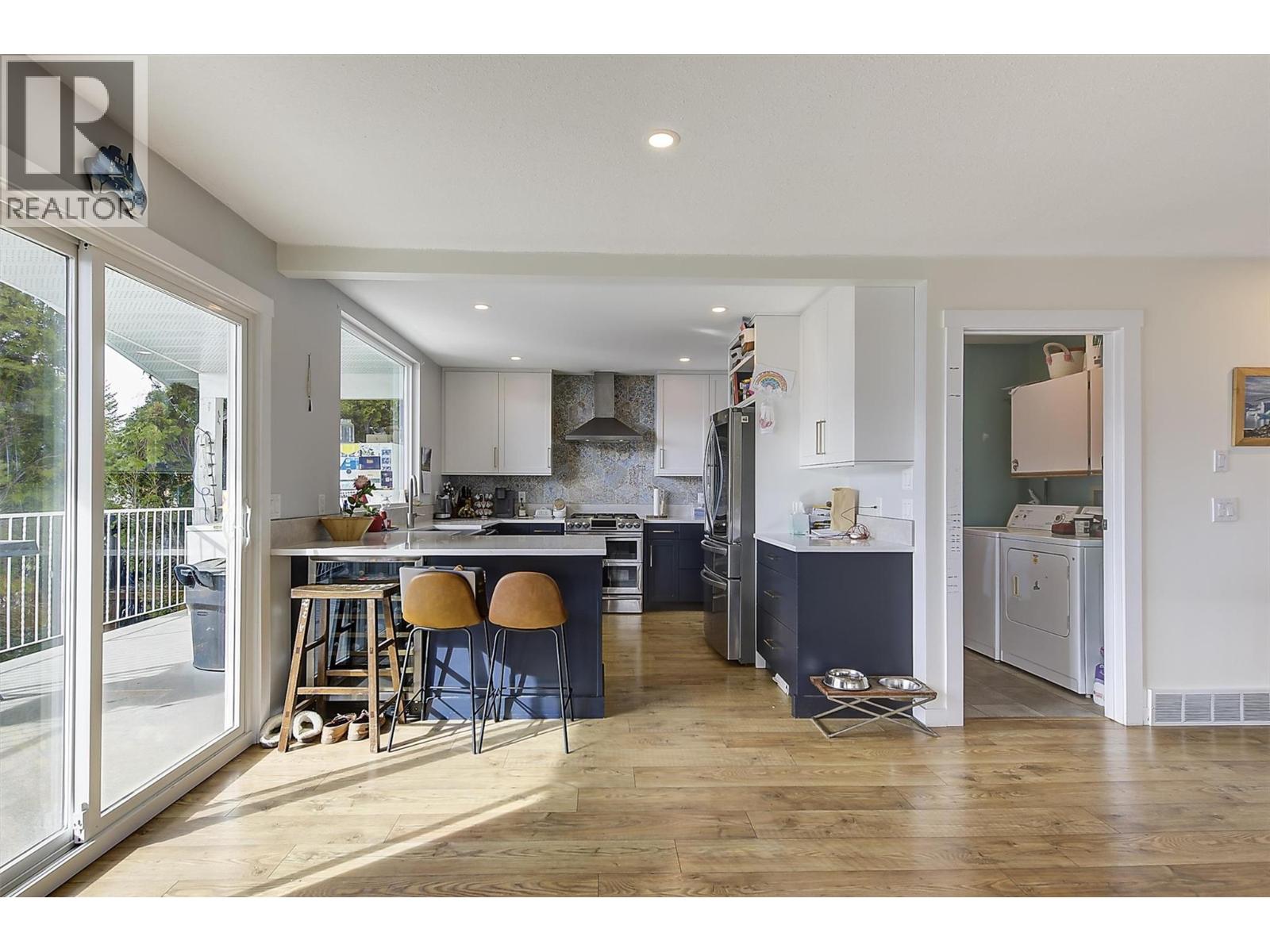 2160 Shamrock Drive, West Kelowna