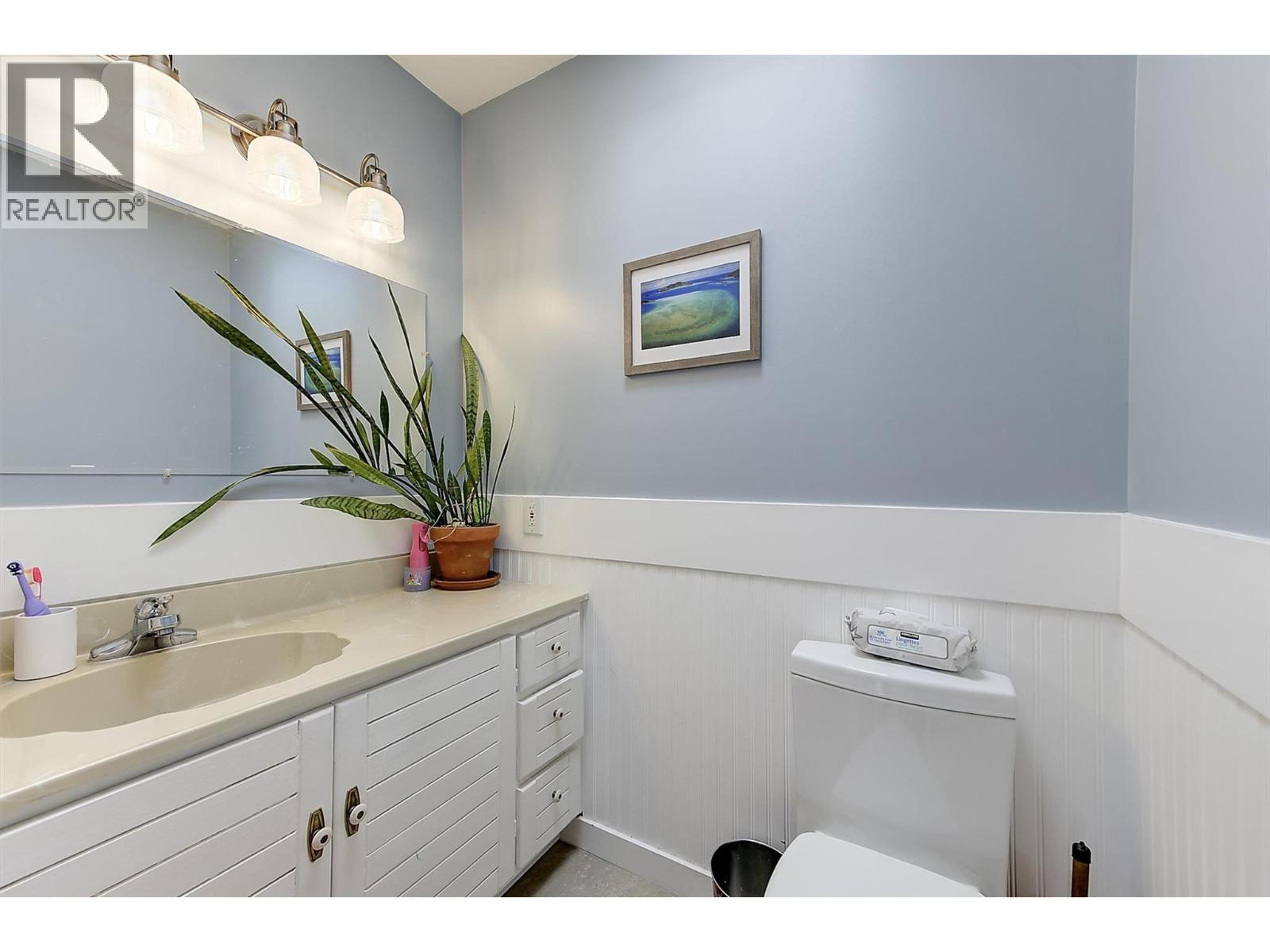 2160 Shamrock Drive, West Kelowna