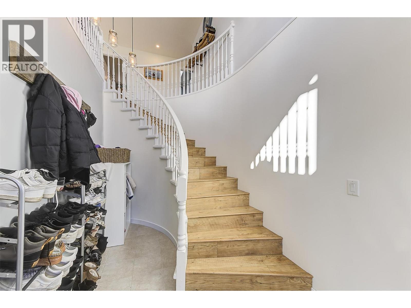 2160 Shamrock Drive, West Kelowna