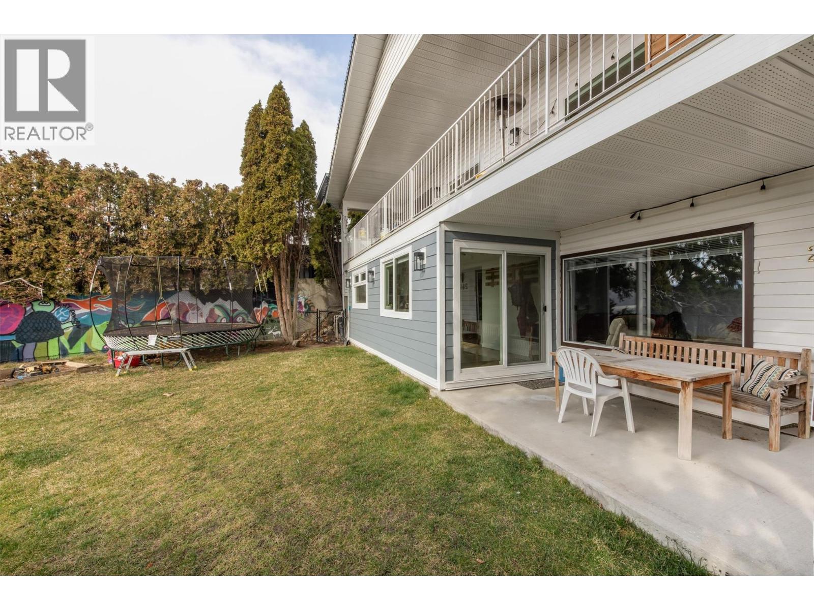 2160 Shamrock Drive, West Kelowna