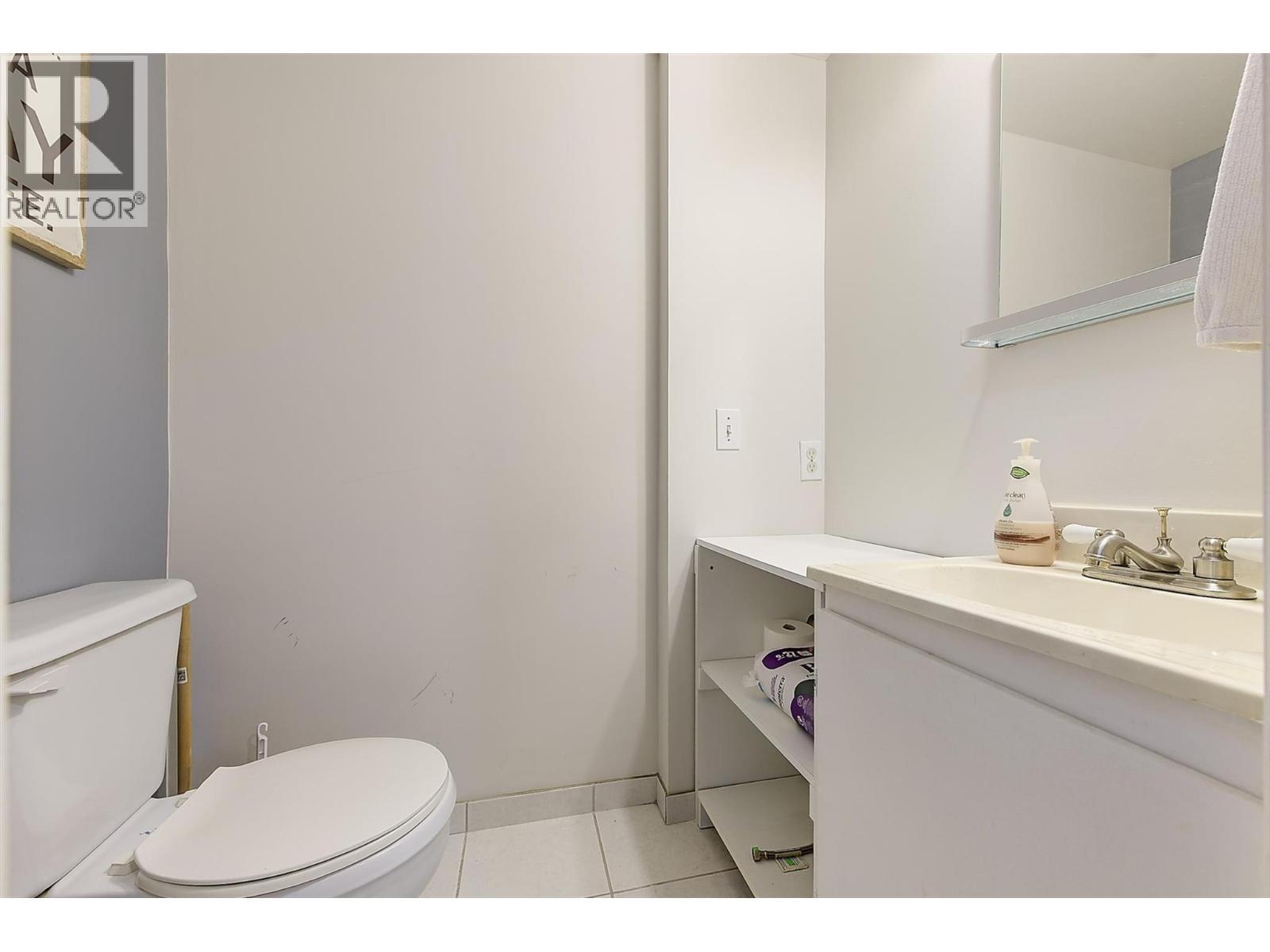 2160 Shamrock Drive, West Kelowna