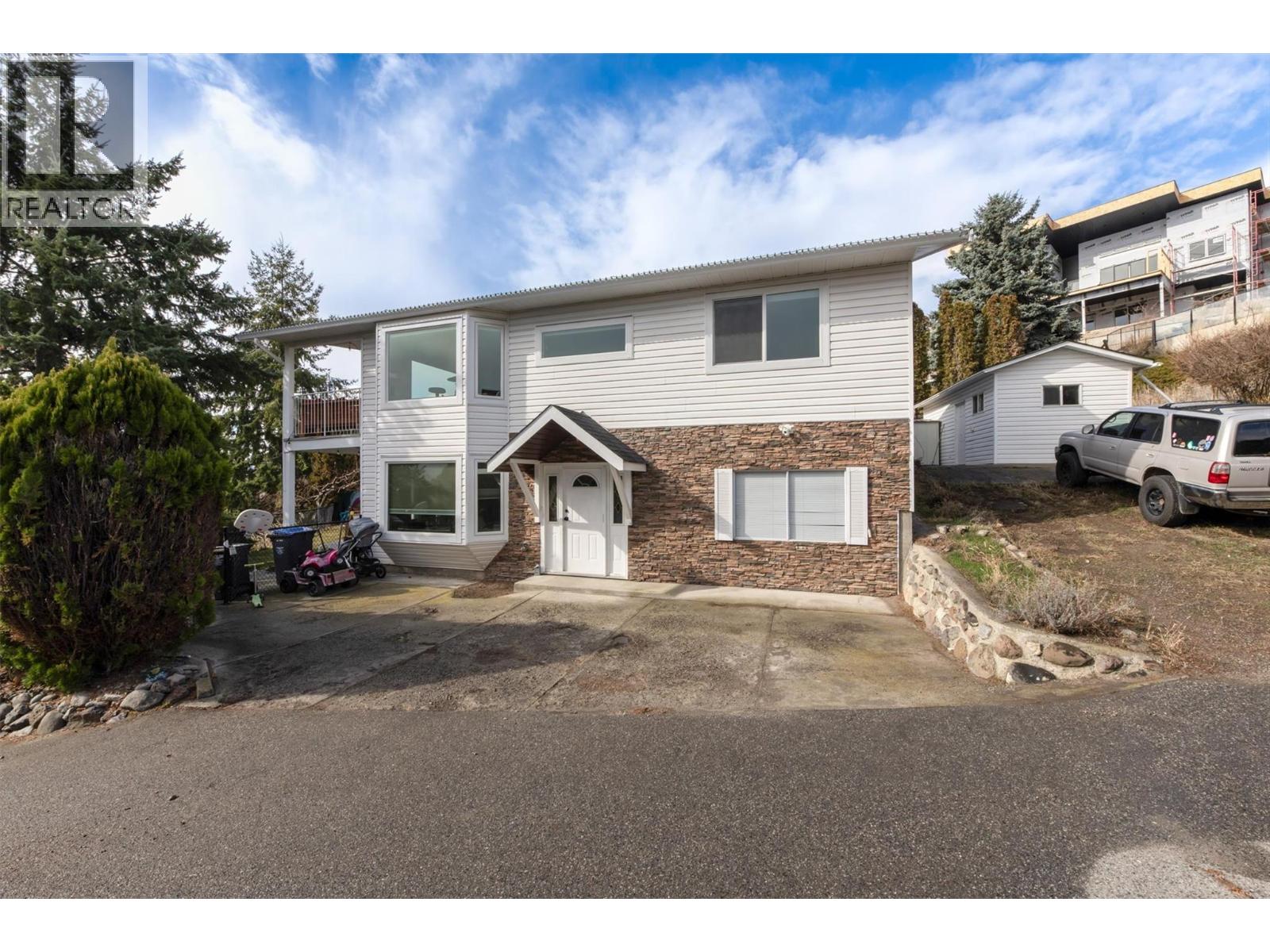 2160 Shamrock Drive, West Kelowna