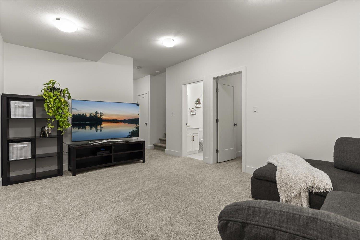 45378 WILLOWSTREAM ROAD, Lower Landing, Chilliwack