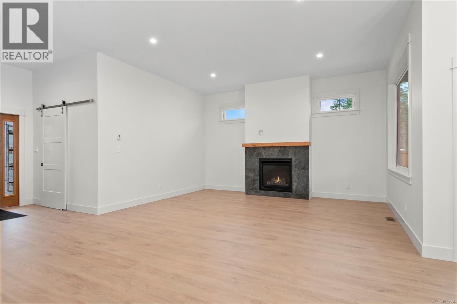778 Sitka St - 9