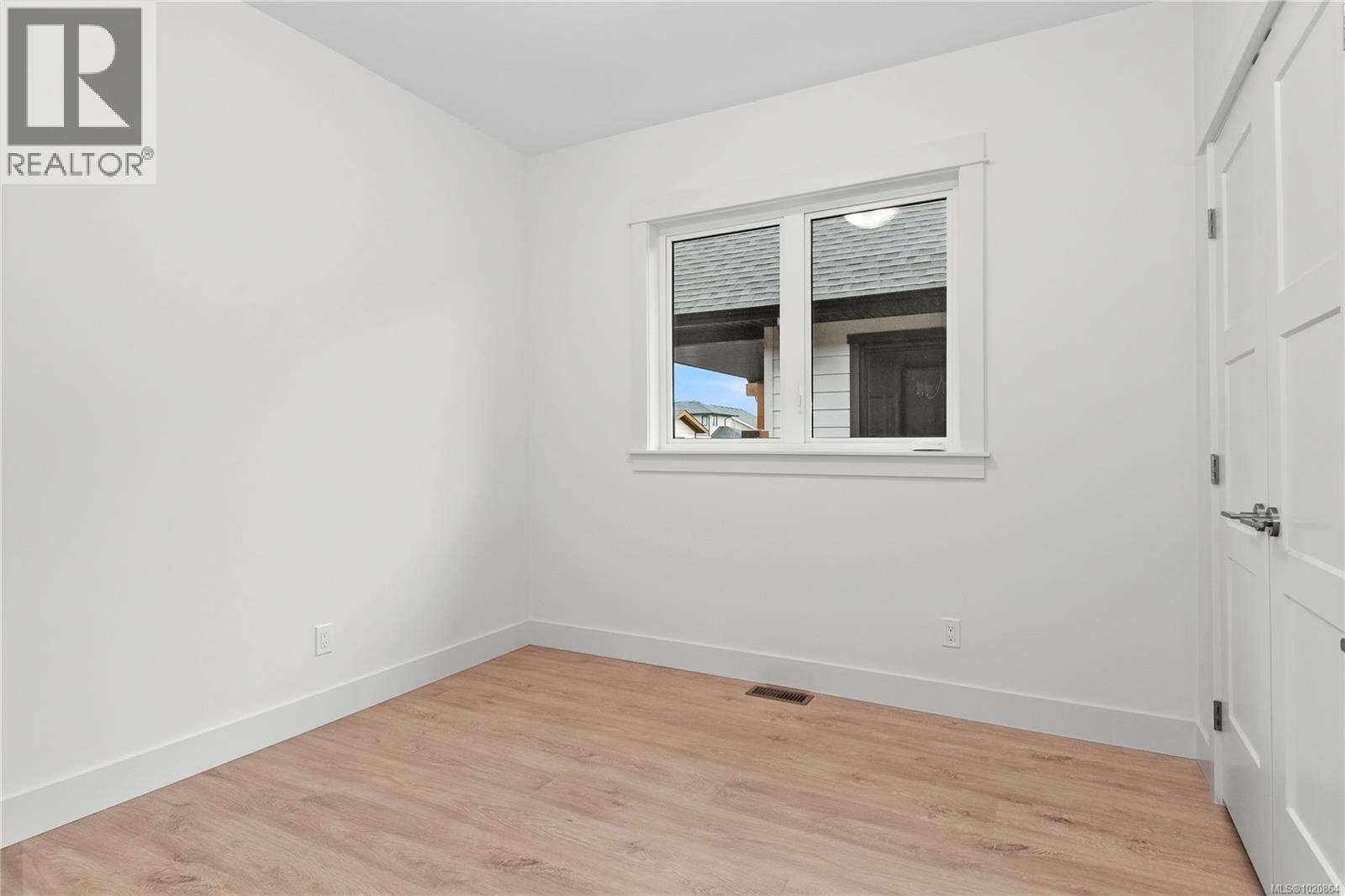 778 Sitka St - 29