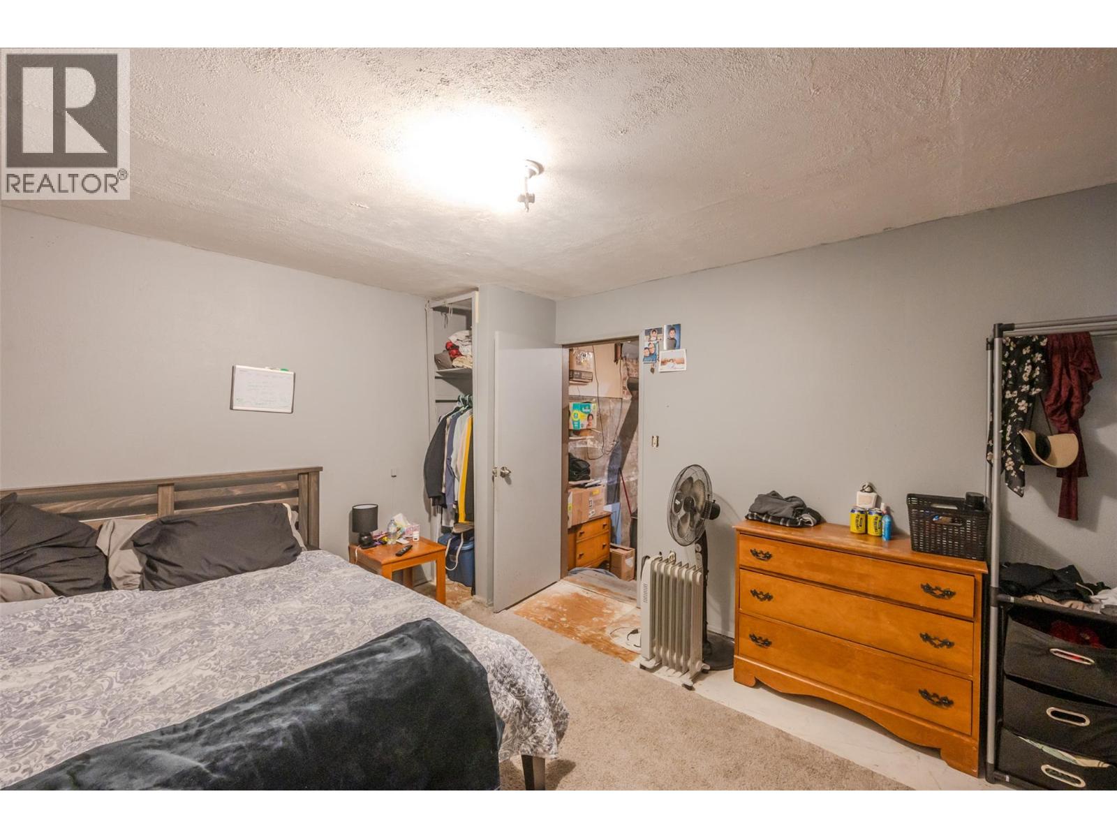  6464 Gala Street, Oliver