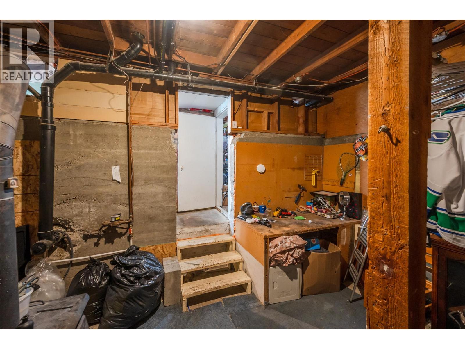  6464 Gala Street, Oliver