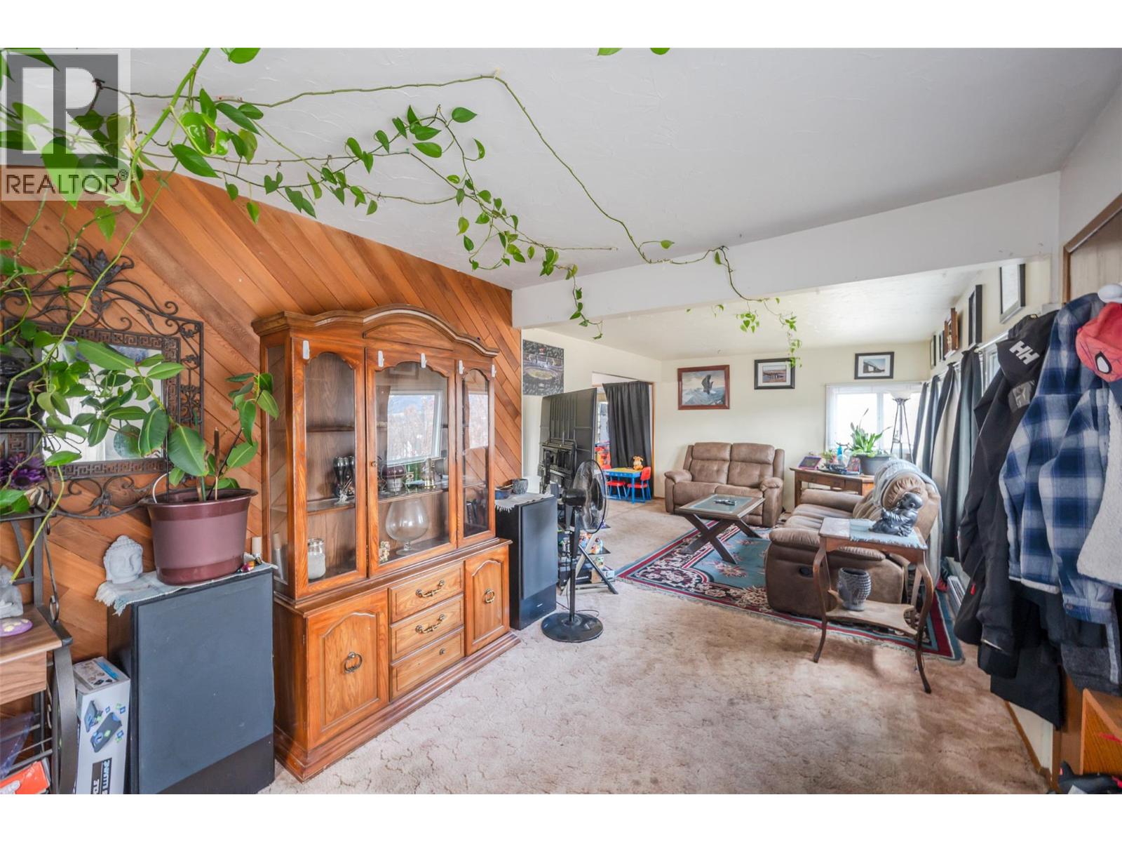  6464 Gala Street, Oliver