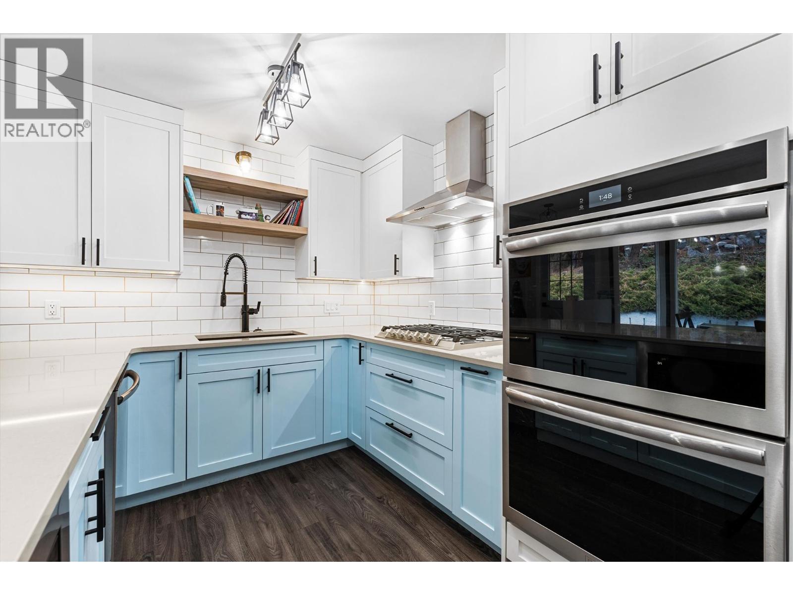  1642 Griffiths Place, West Kelowna