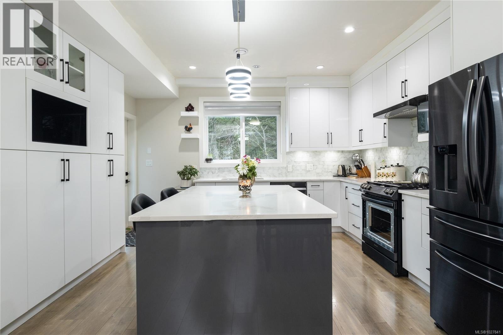 1636 Roberta Rd S - 5