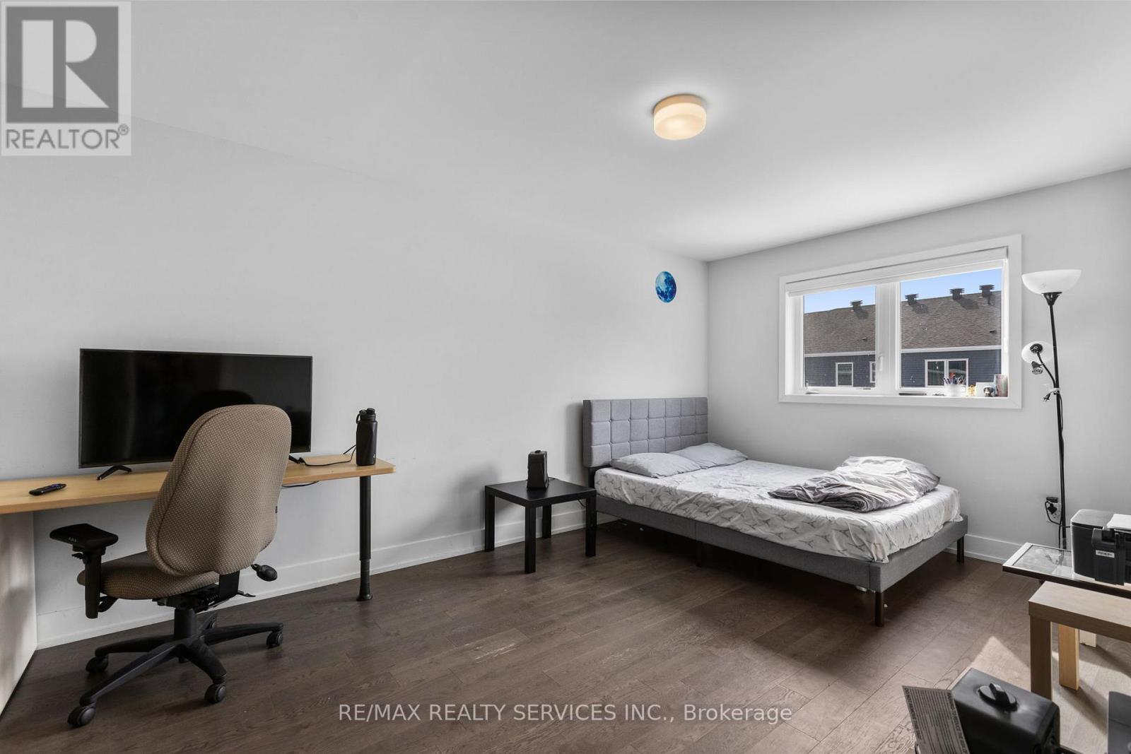 724 ROUNCEY ROAD - 24