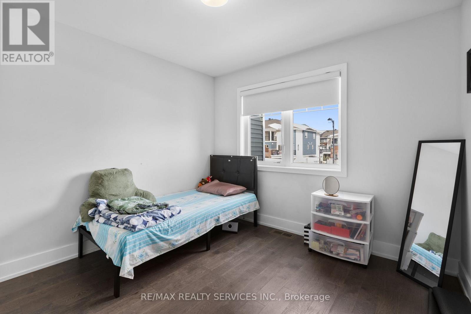 724 ROUNCEY ROAD - 31
