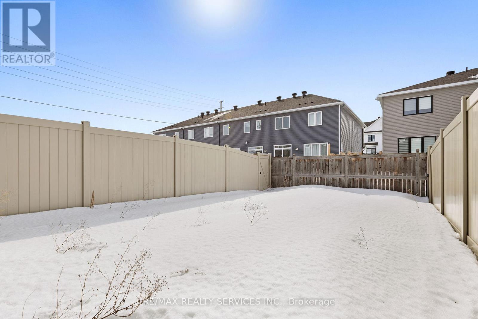 724 ROUNCEY ROAD - 35