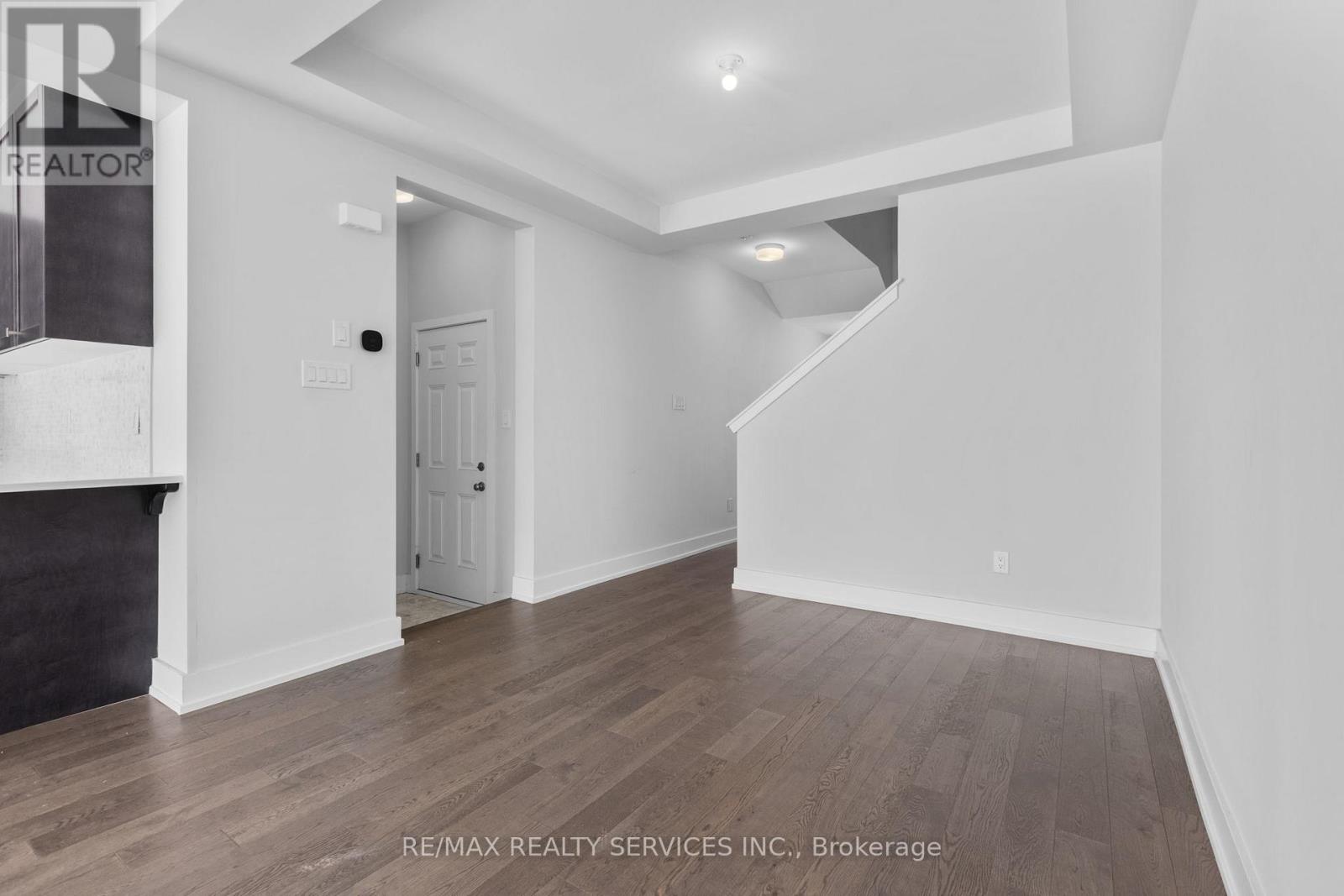 724 ROUNCEY ROAD - 8