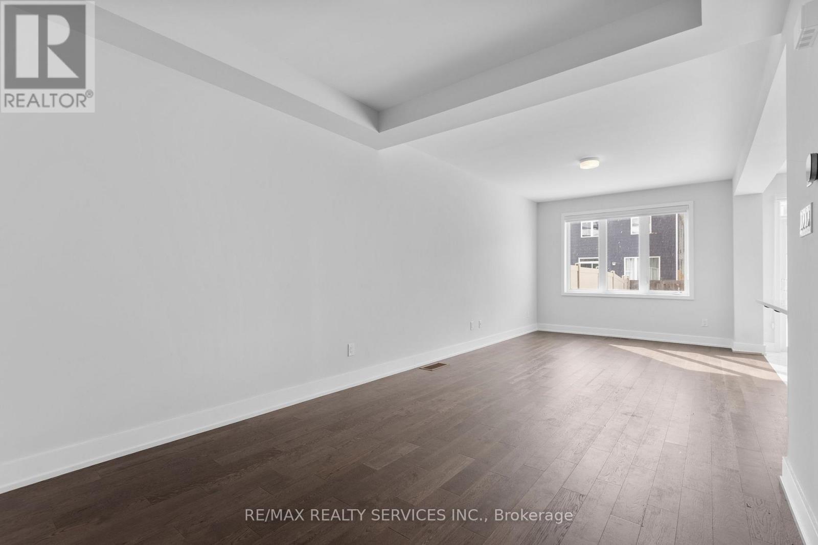 724 ROUNCEY ROAD - 9
