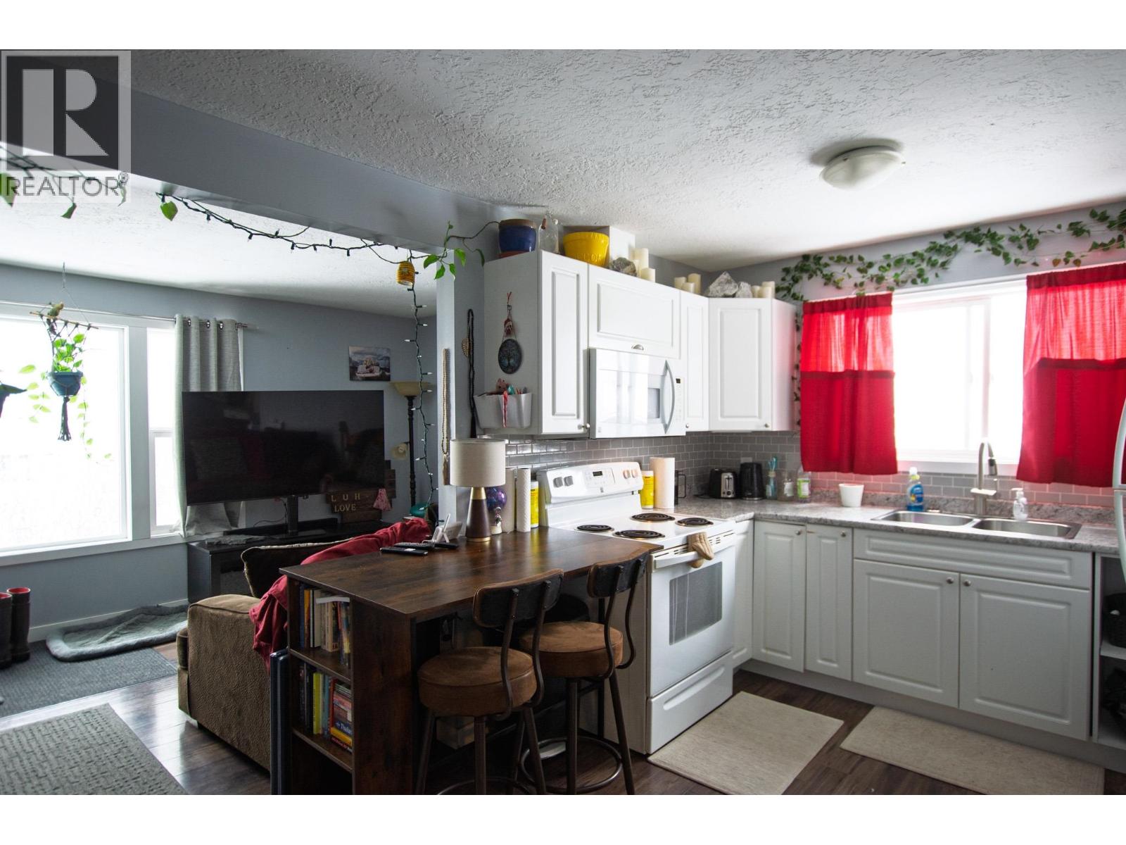 607-615 GILLETT STREET, Prince George