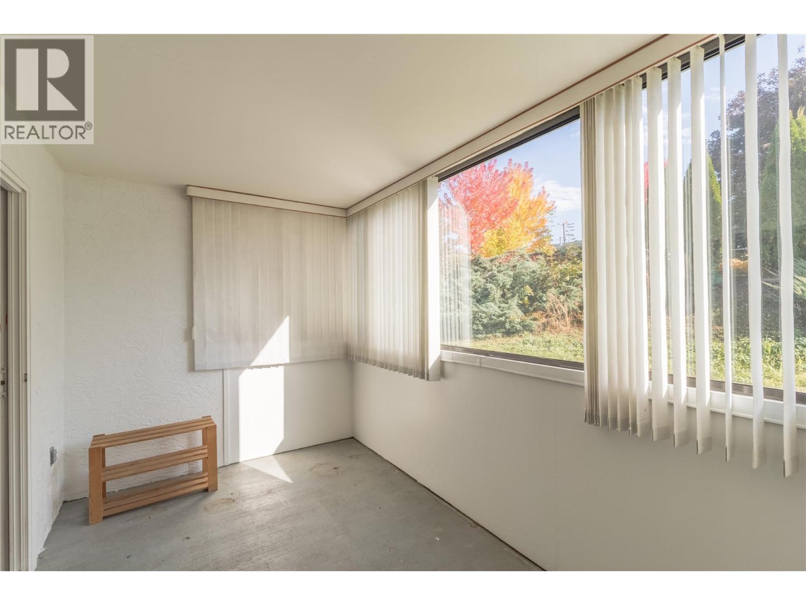 106 445 All Star Court, Kelowna