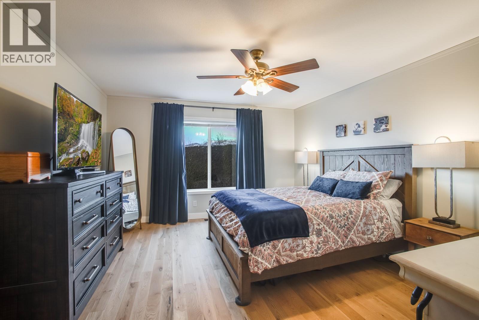 #144 2250 Louie Drive - 24