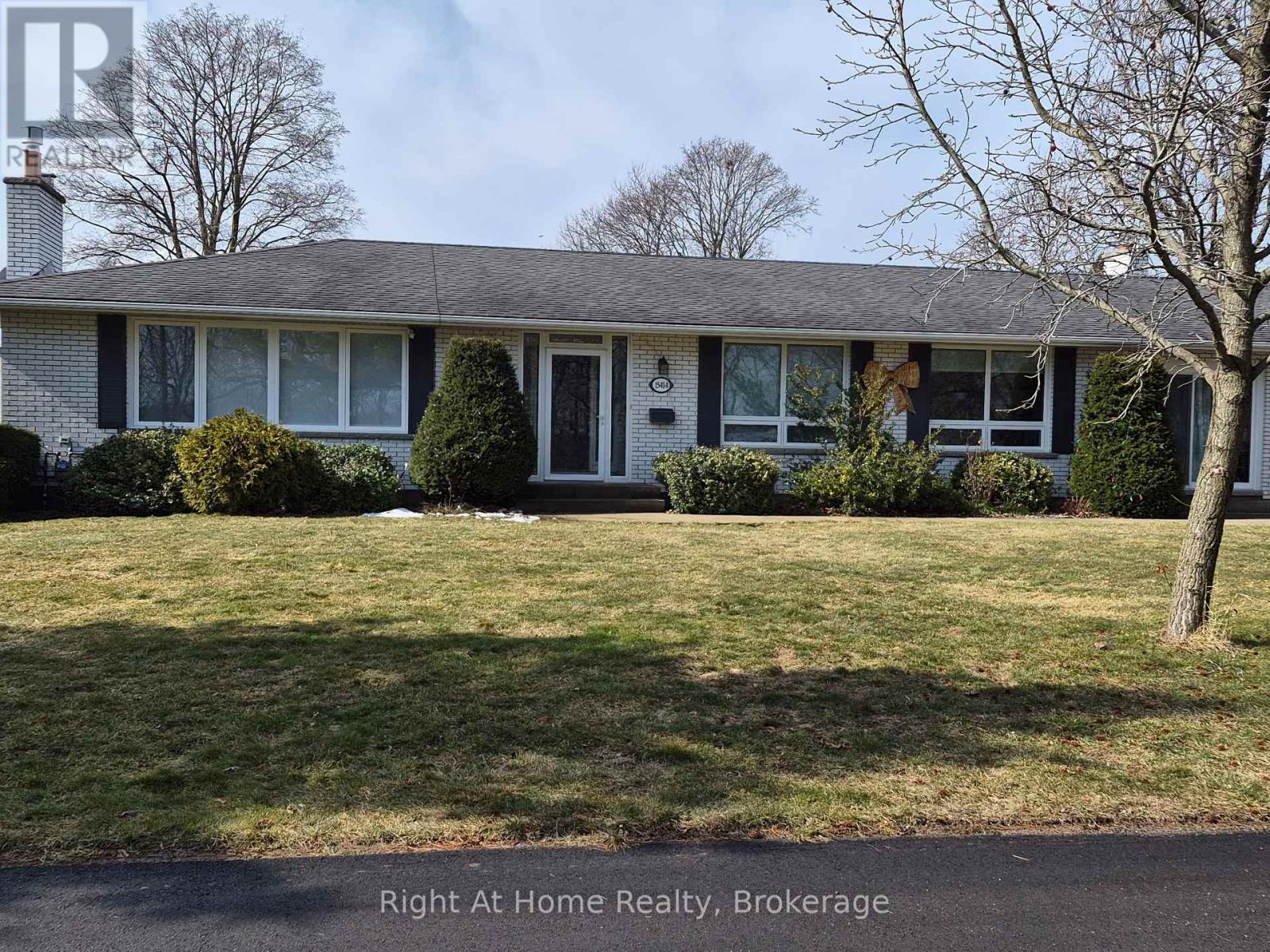 15414 NIAGARA PARKWAY