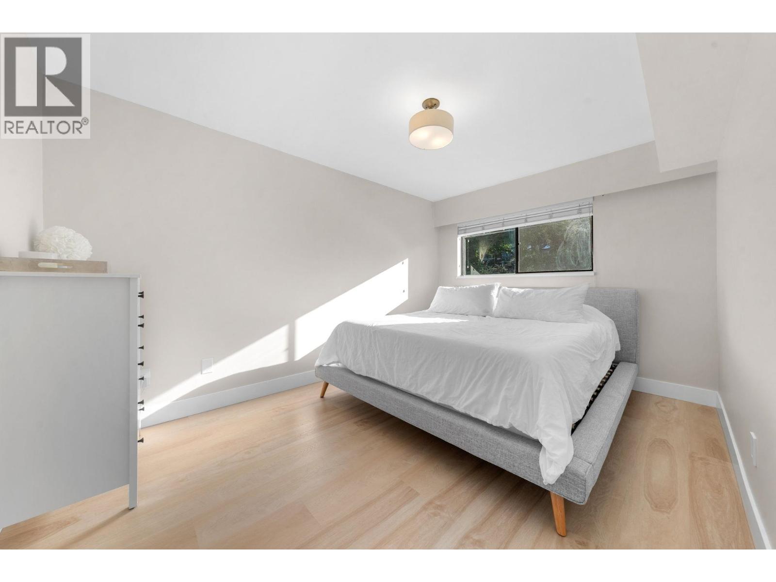 1001 OLD LILLOOET ROAD, North Vancouver