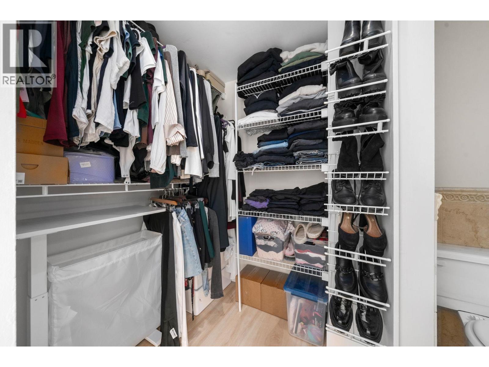 1001 OLD LILLOOET ROAD, North Vancouver