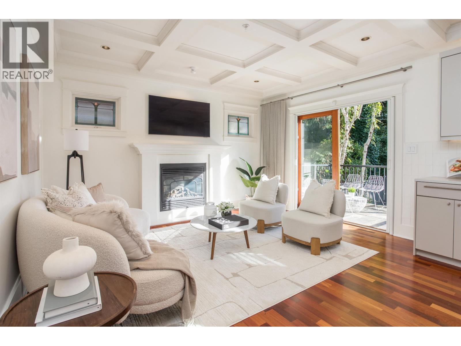 3242 W 3RD AVENUE, Vancouver