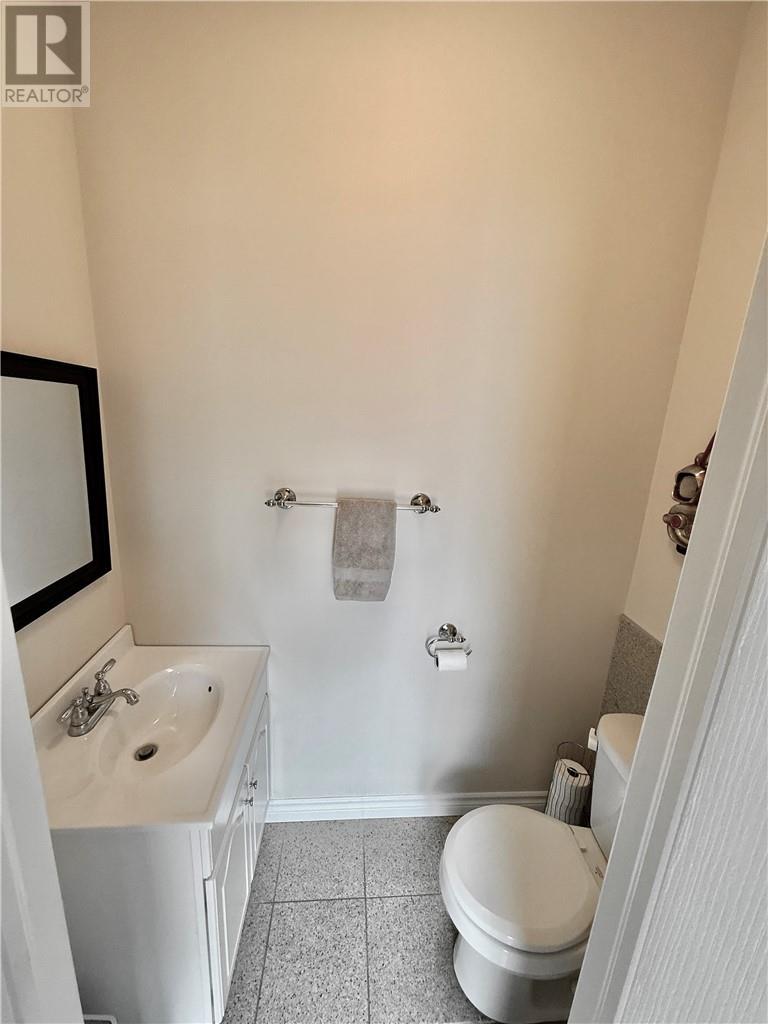 1512 Dominion, Sudbury, Ontario, P3P1A7 — Photo 21