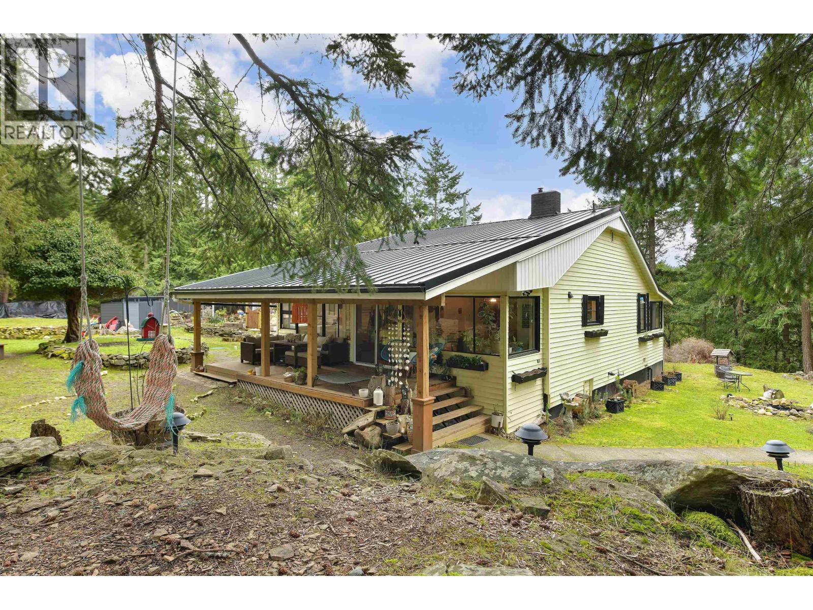 370 CAMPBELL BAY ROAD, Mayne Island