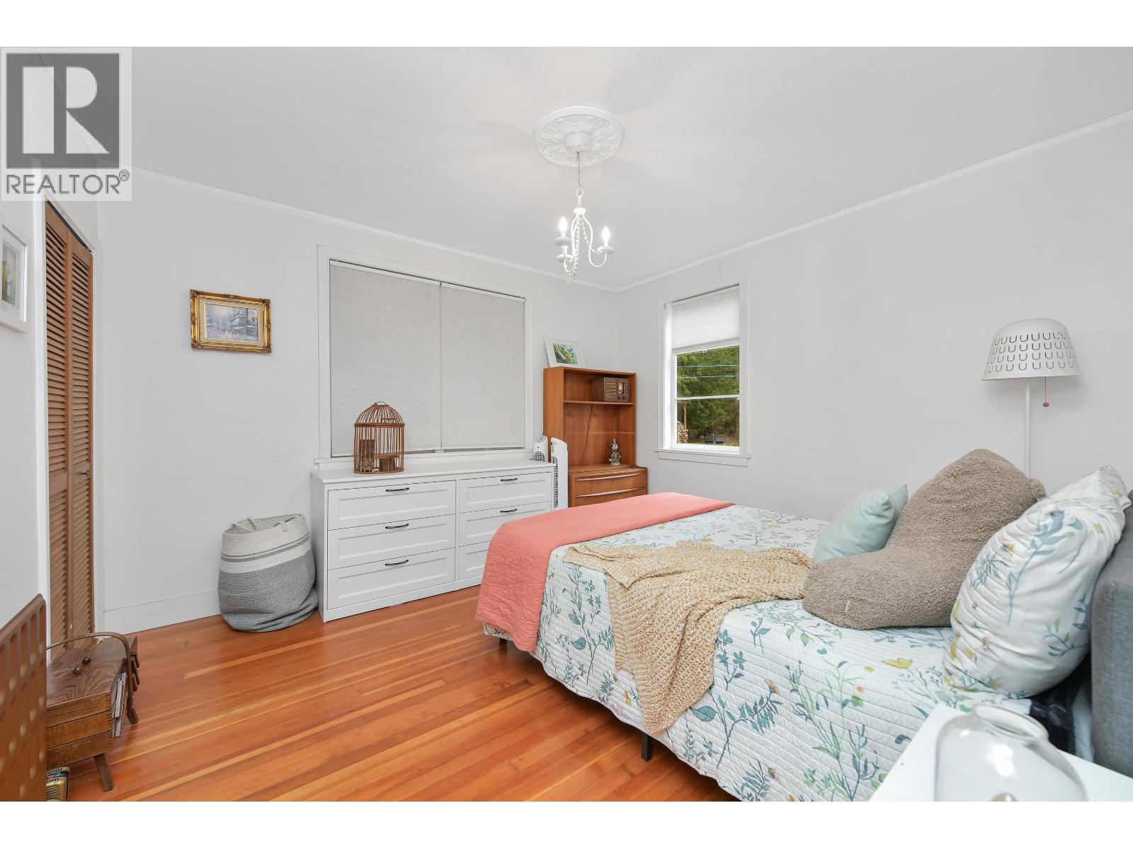 370 CAMPBELL BAY ROAD, Mayne Island