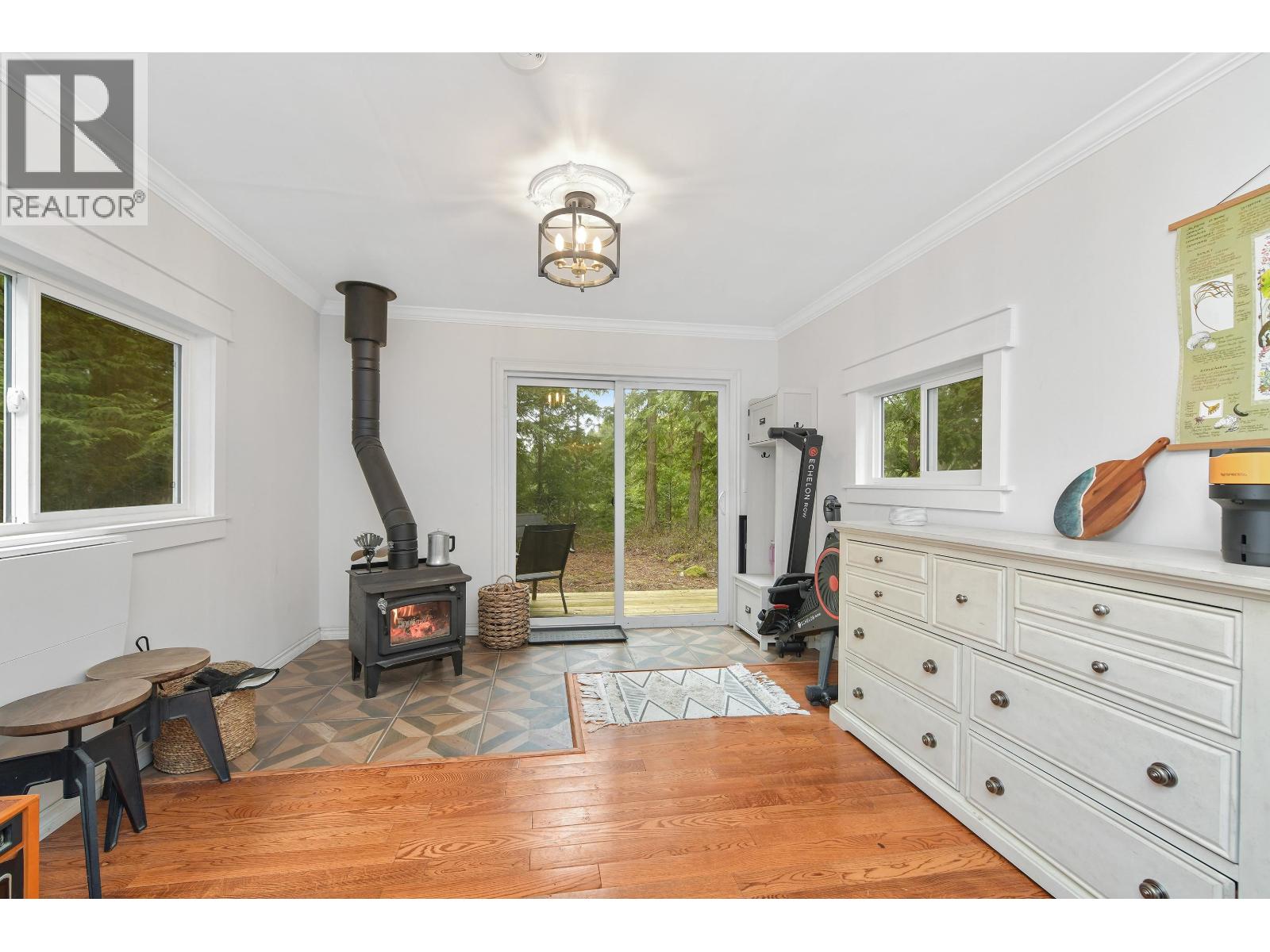 370 CAMPBELL BAY ROAD, Mayne Island